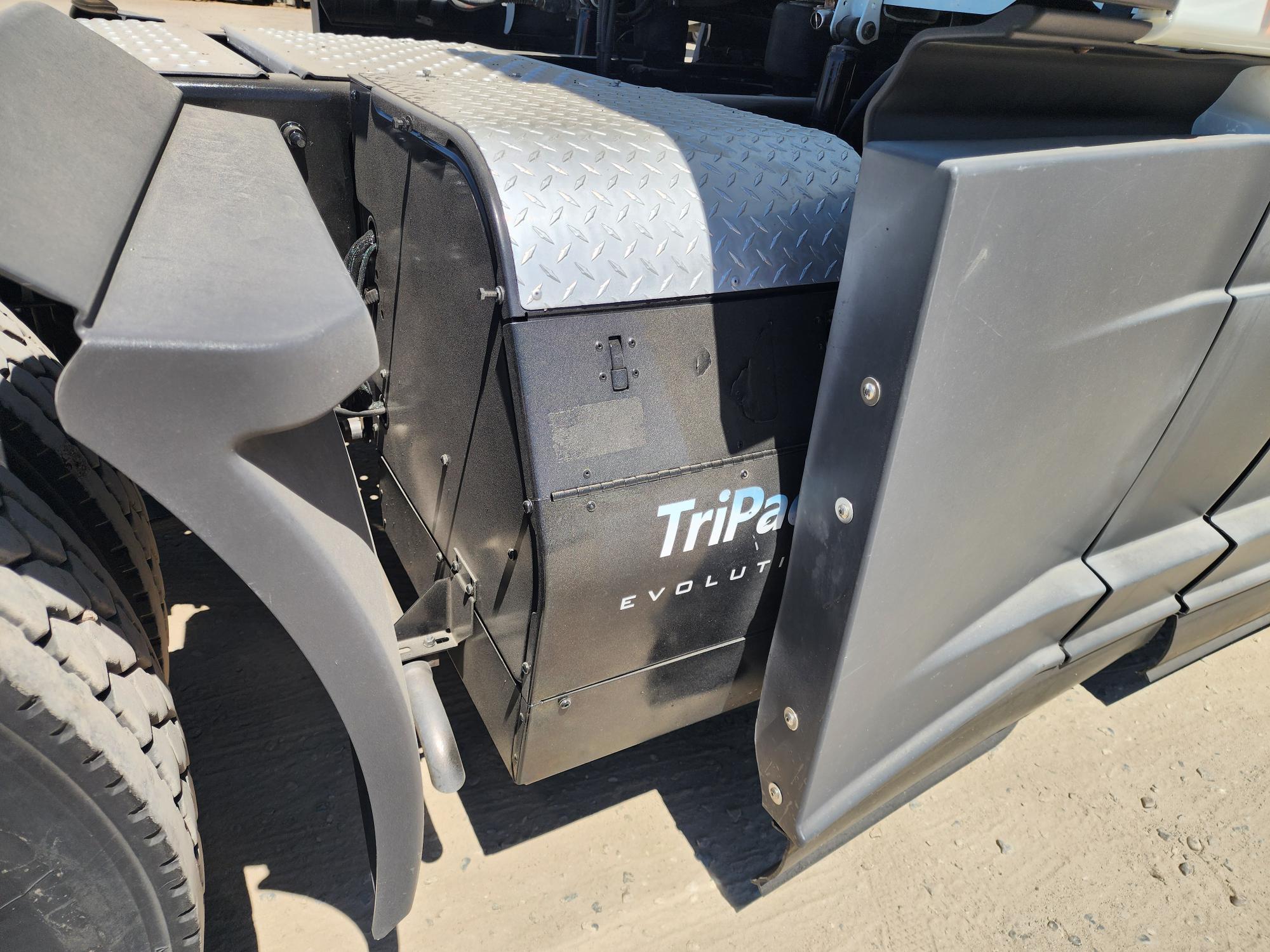 2022 FREIGHTLINER CASCADIA 126SLP - image 23