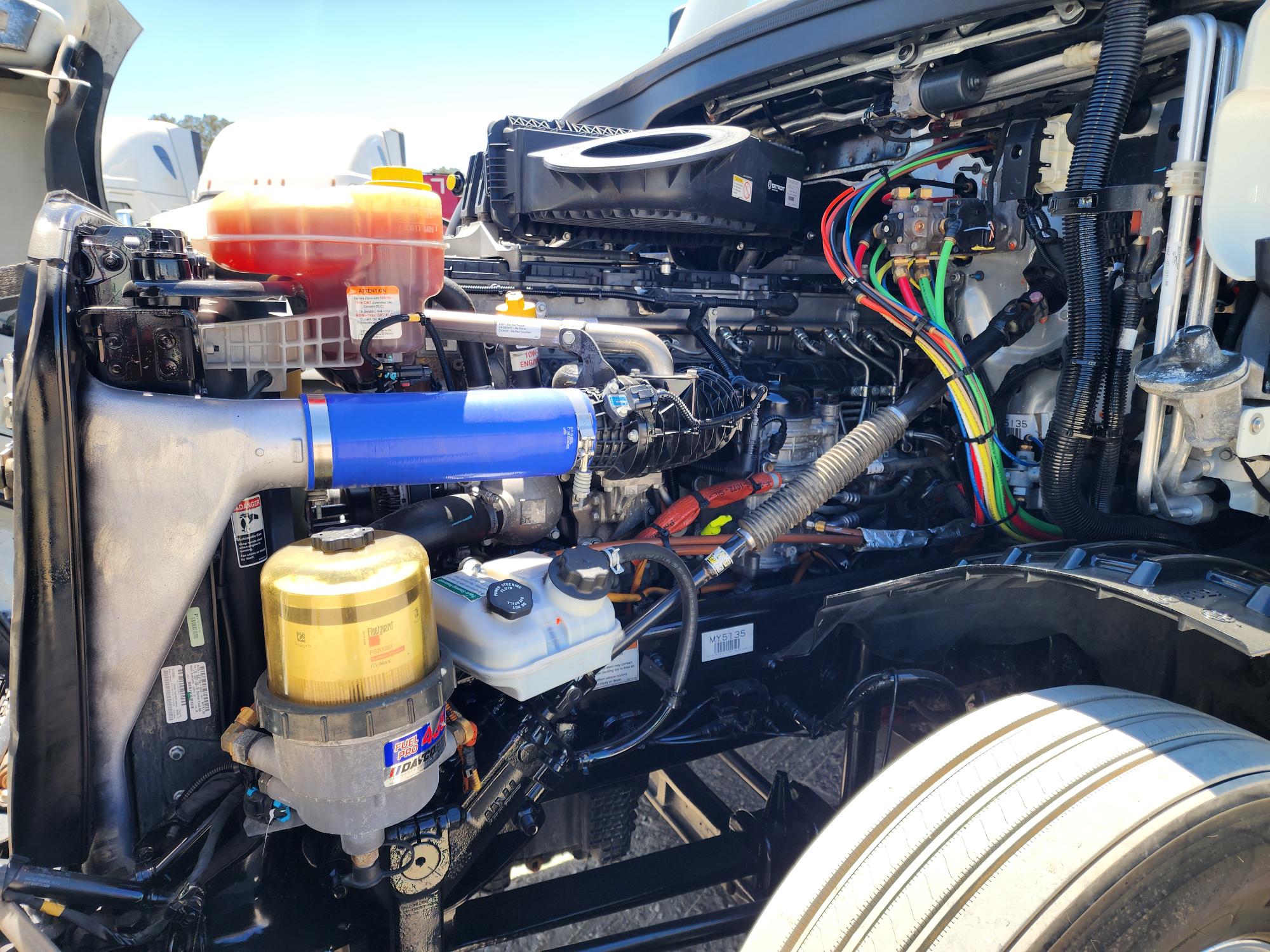 2022 FREIGHTLINER CASCADIA 126SLP - image 9