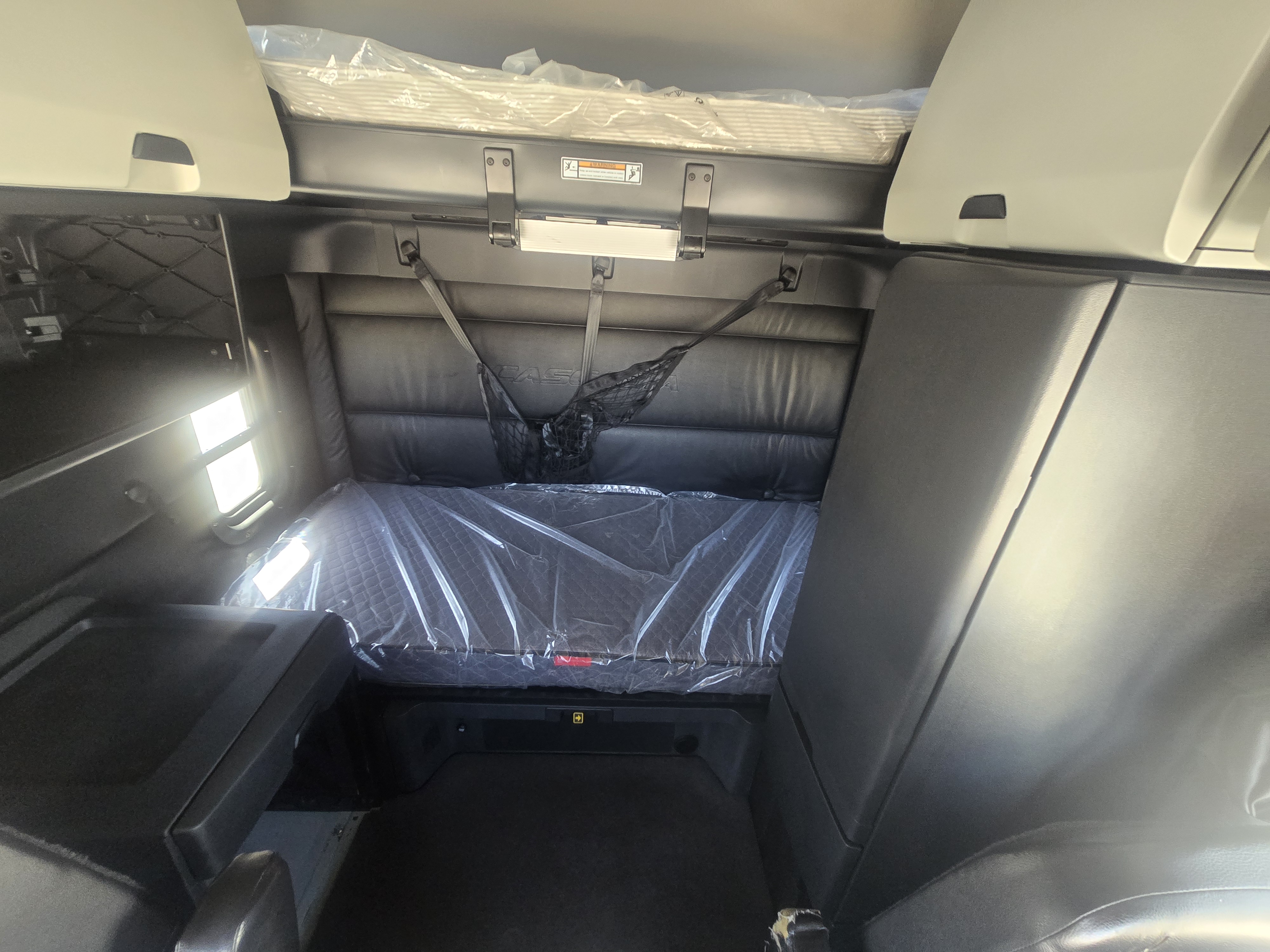 2023 FREIGHTLINER CASCADIA 126SLP - image 17