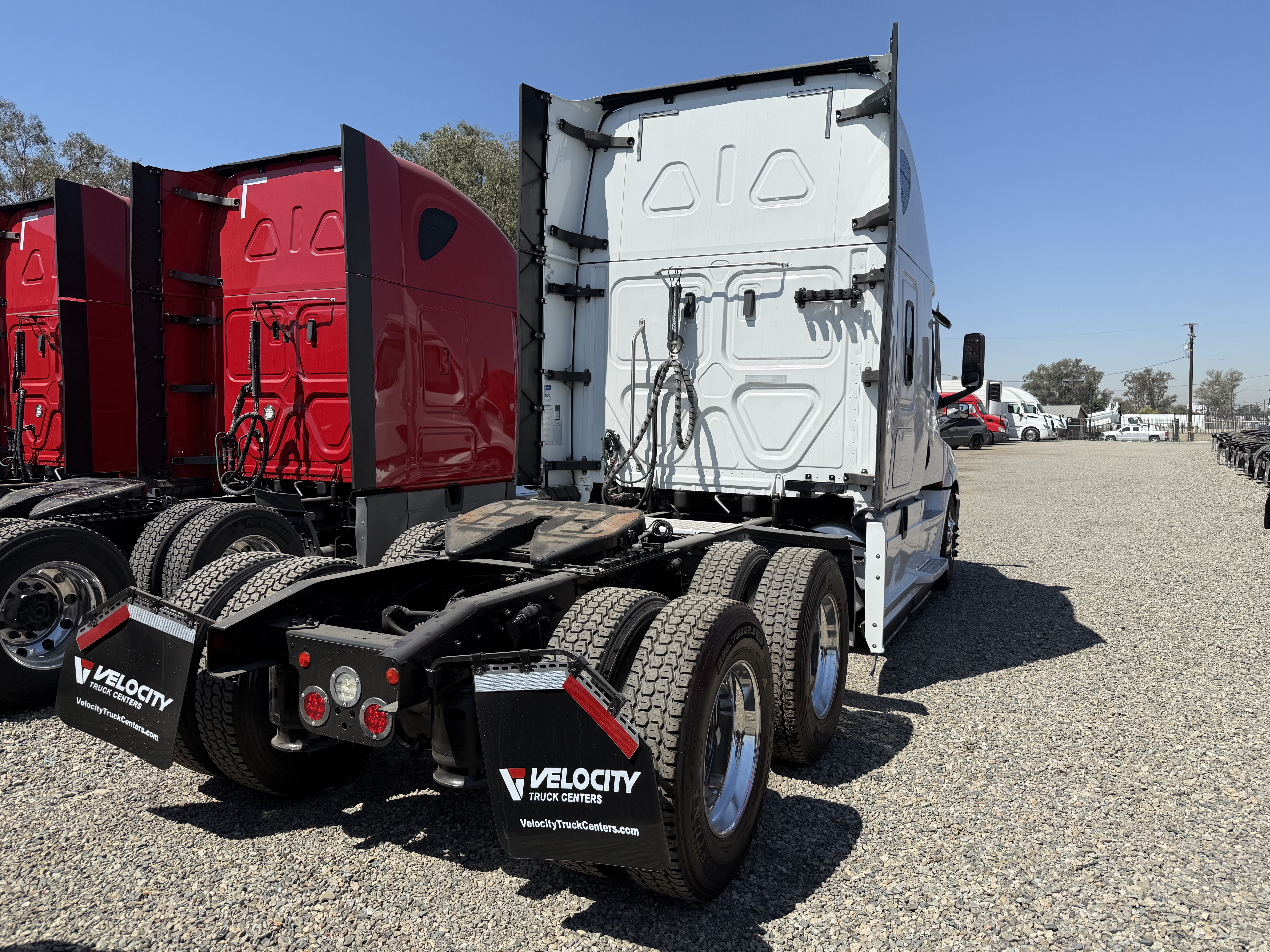 2021 FREIGHTLINER CASCADIA 126SLP - image 6