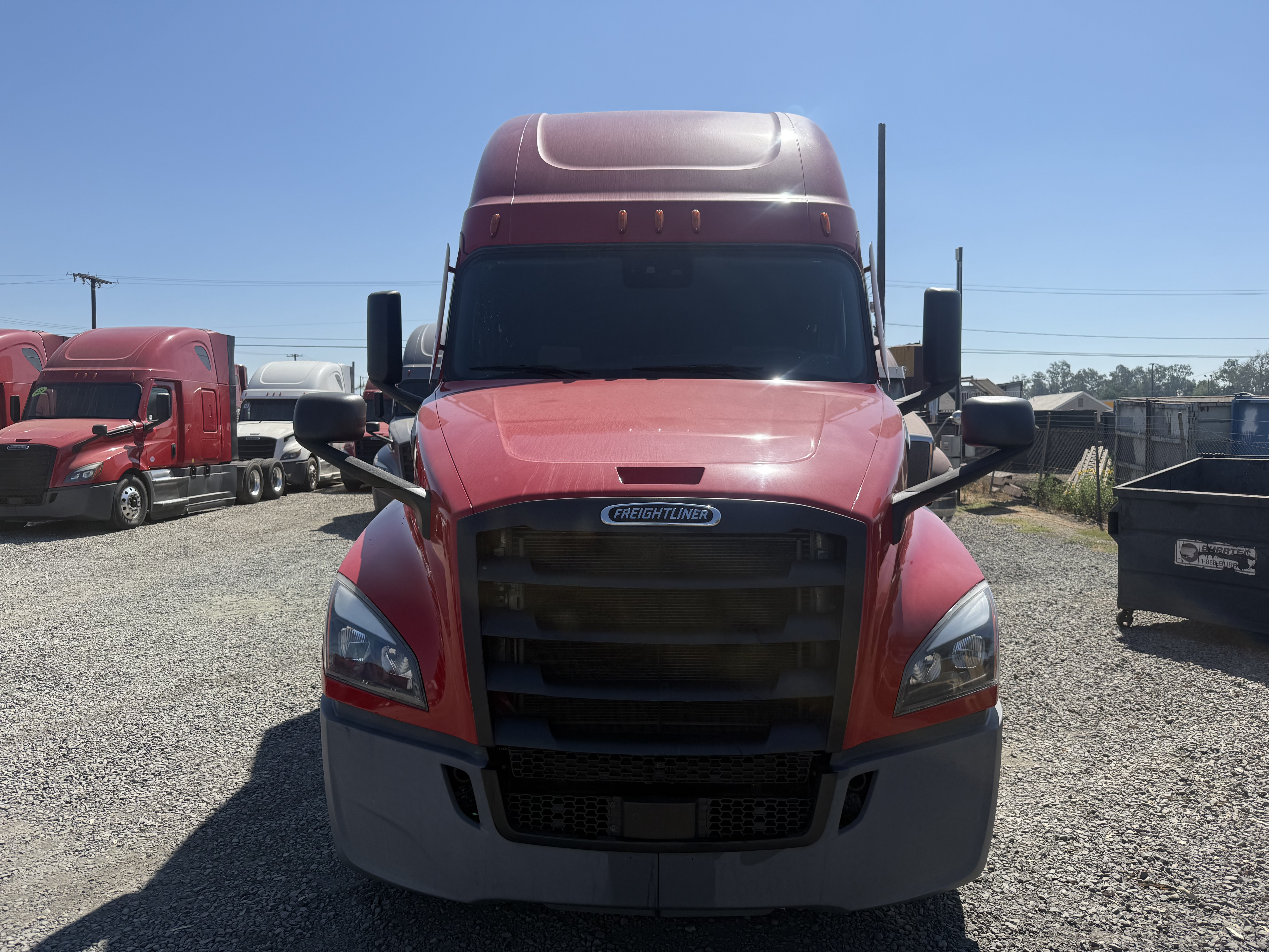 2021 FREIGHTLINER CASCADIA 126SLP - image 2