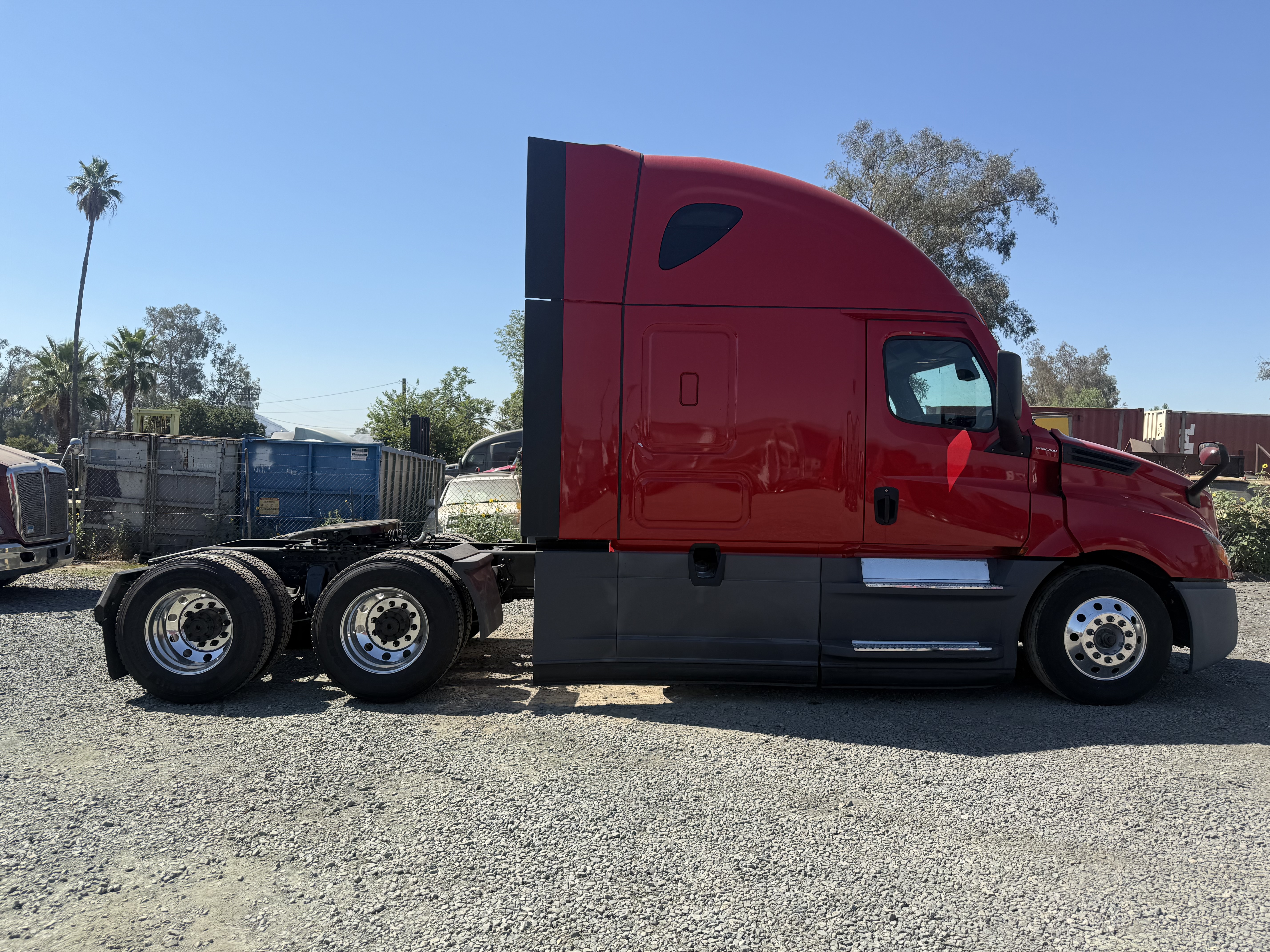 2021 FREIGHTLINER CASCADIA 126SLP - image 8