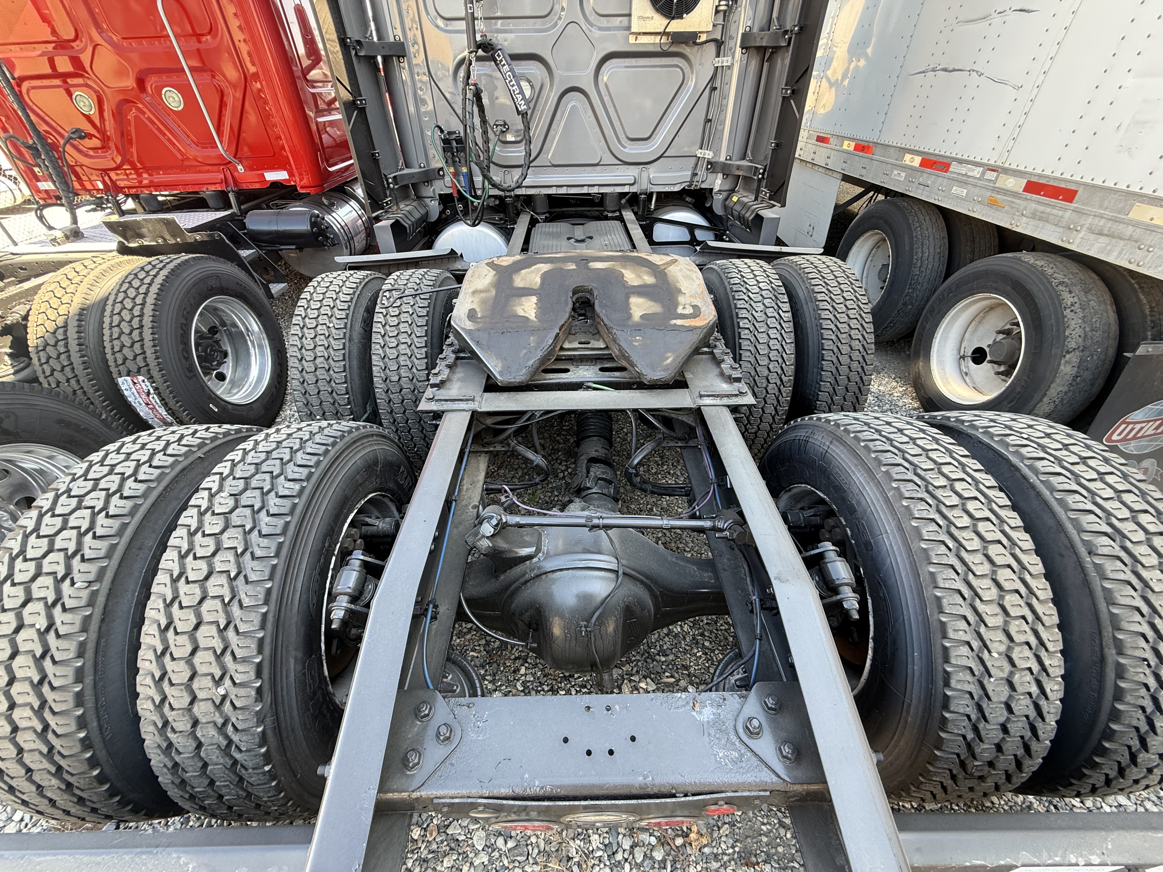 2021 FREIGHTLINER CASCADIA 126SLP - image 5