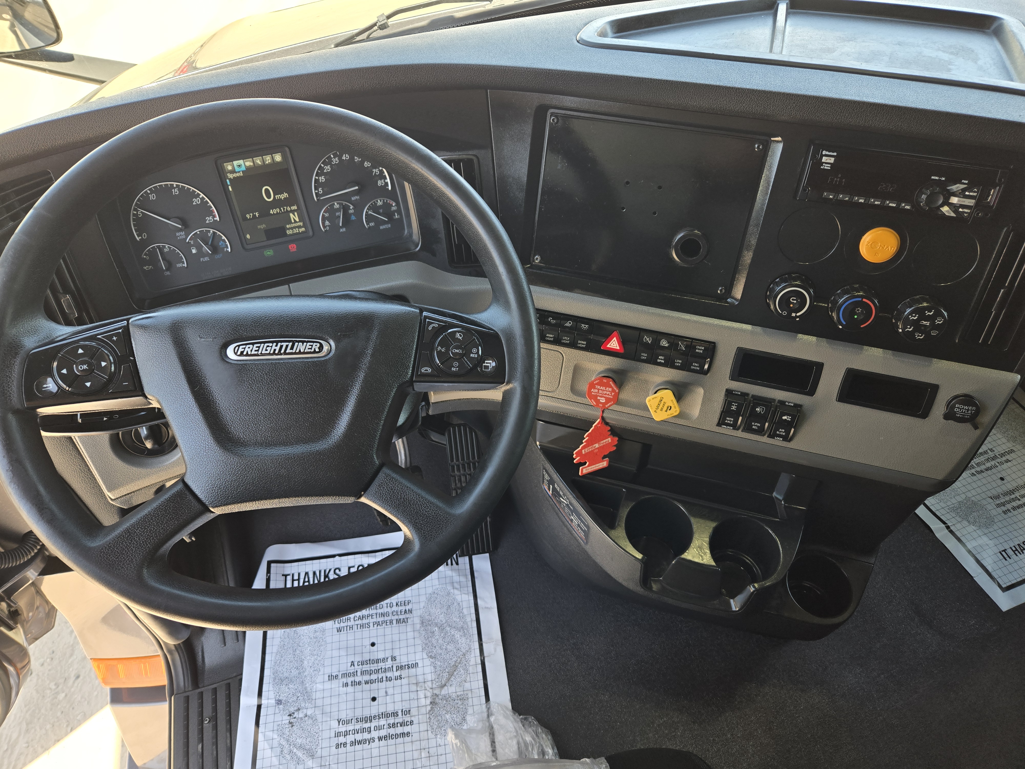 2021 FREIGHTLINER CASCADIA 126SLP - image 16