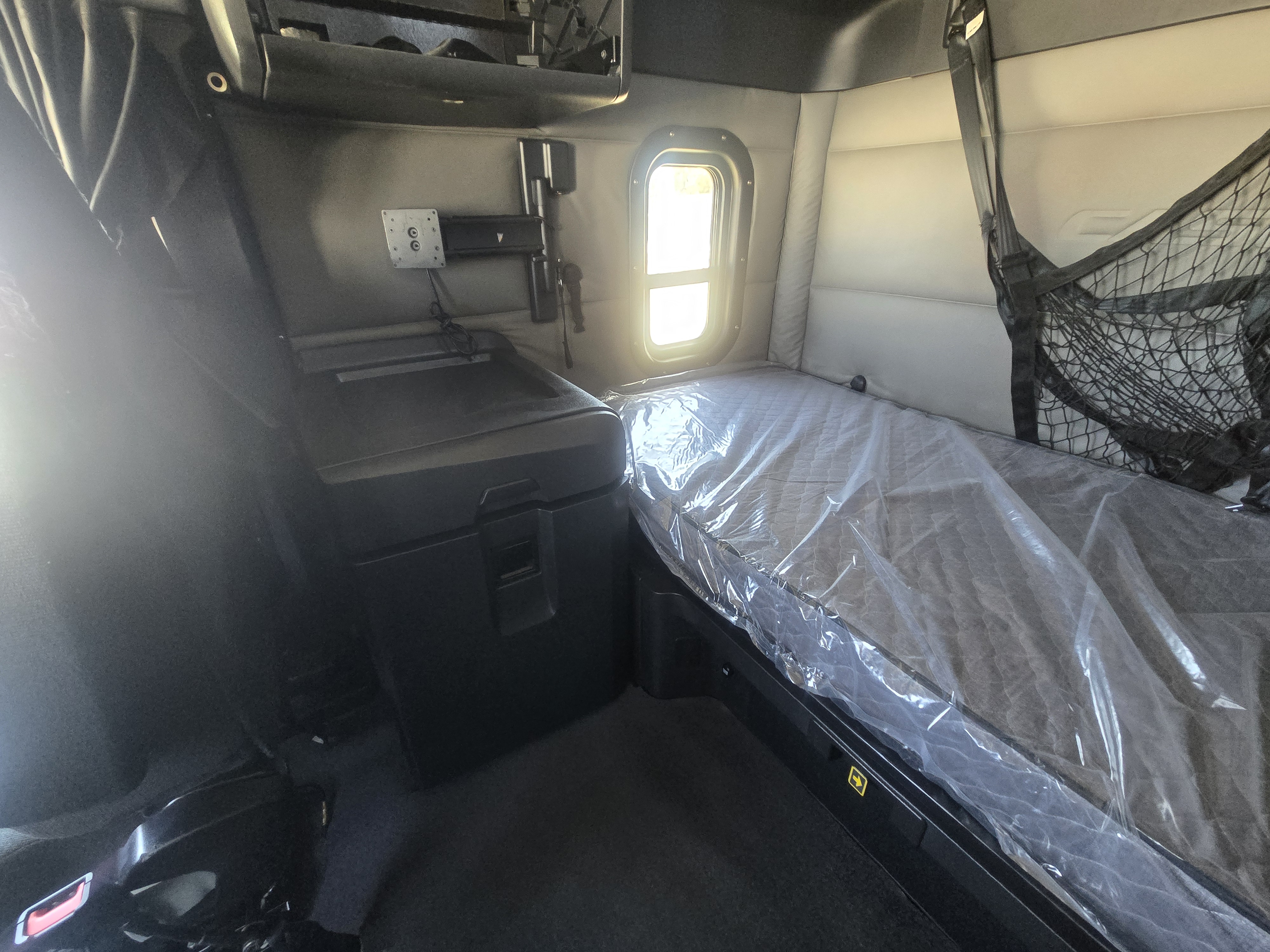 2021 FREIGHTLINER CASCADIA 126SLP - image 18