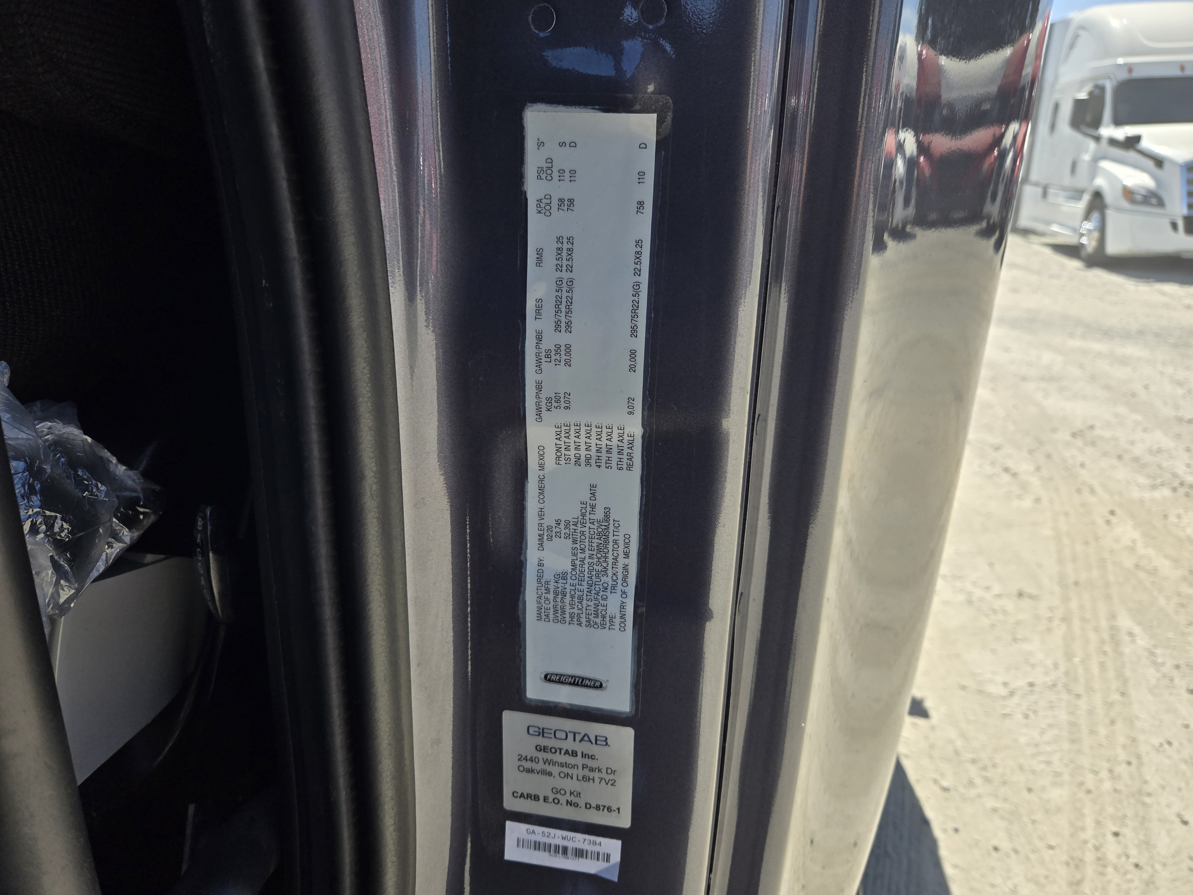 2021 FREIGHTLINER CASCADIA 126SLP - image 21