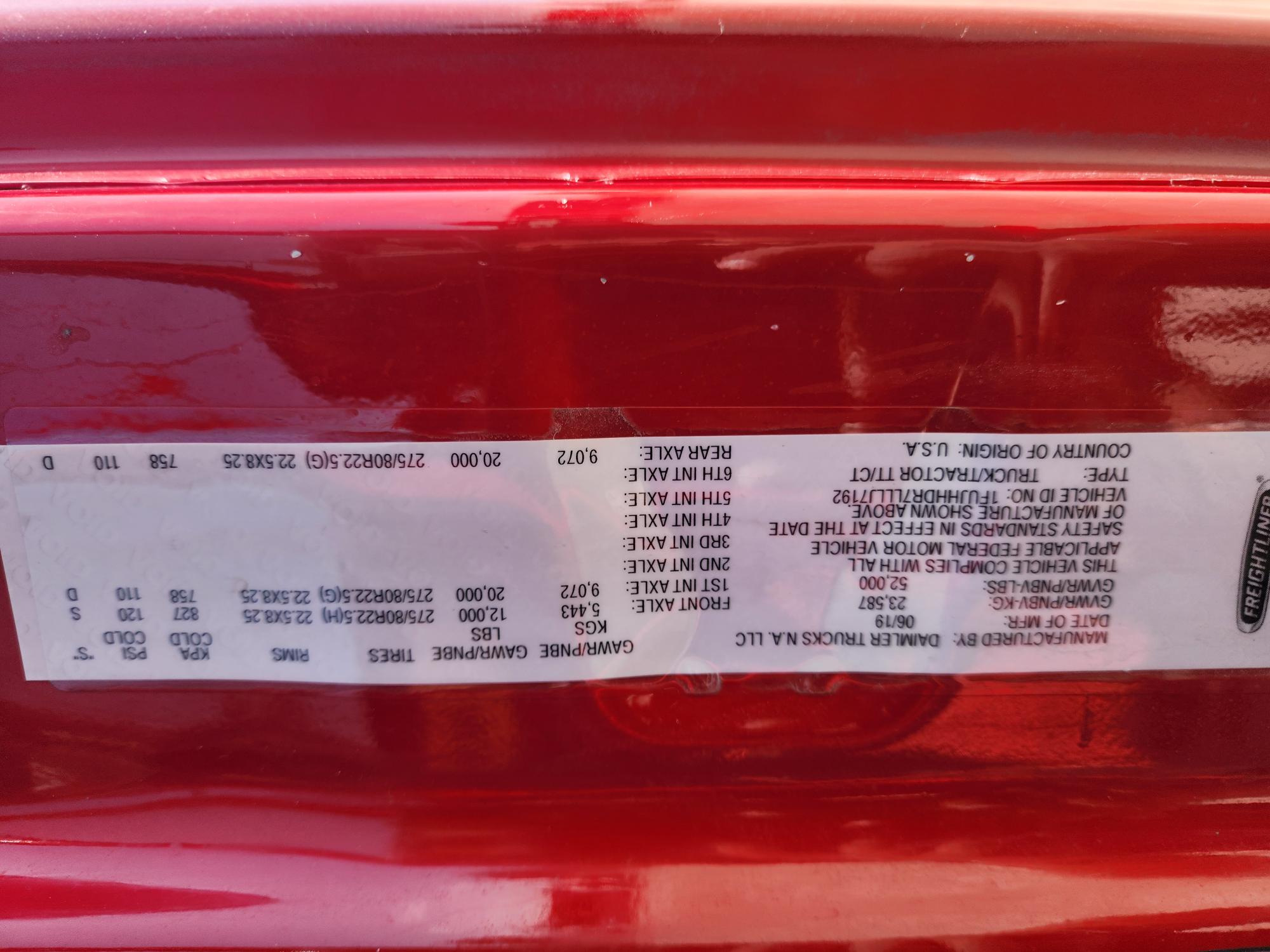 2020 FREIGHTLINER CASCADIA 126SLP - image 25