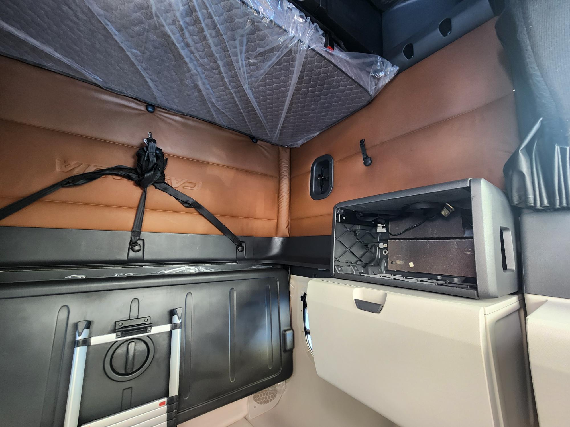 2020 FREIGHTLINER CASCADIA 126SLP - image 21