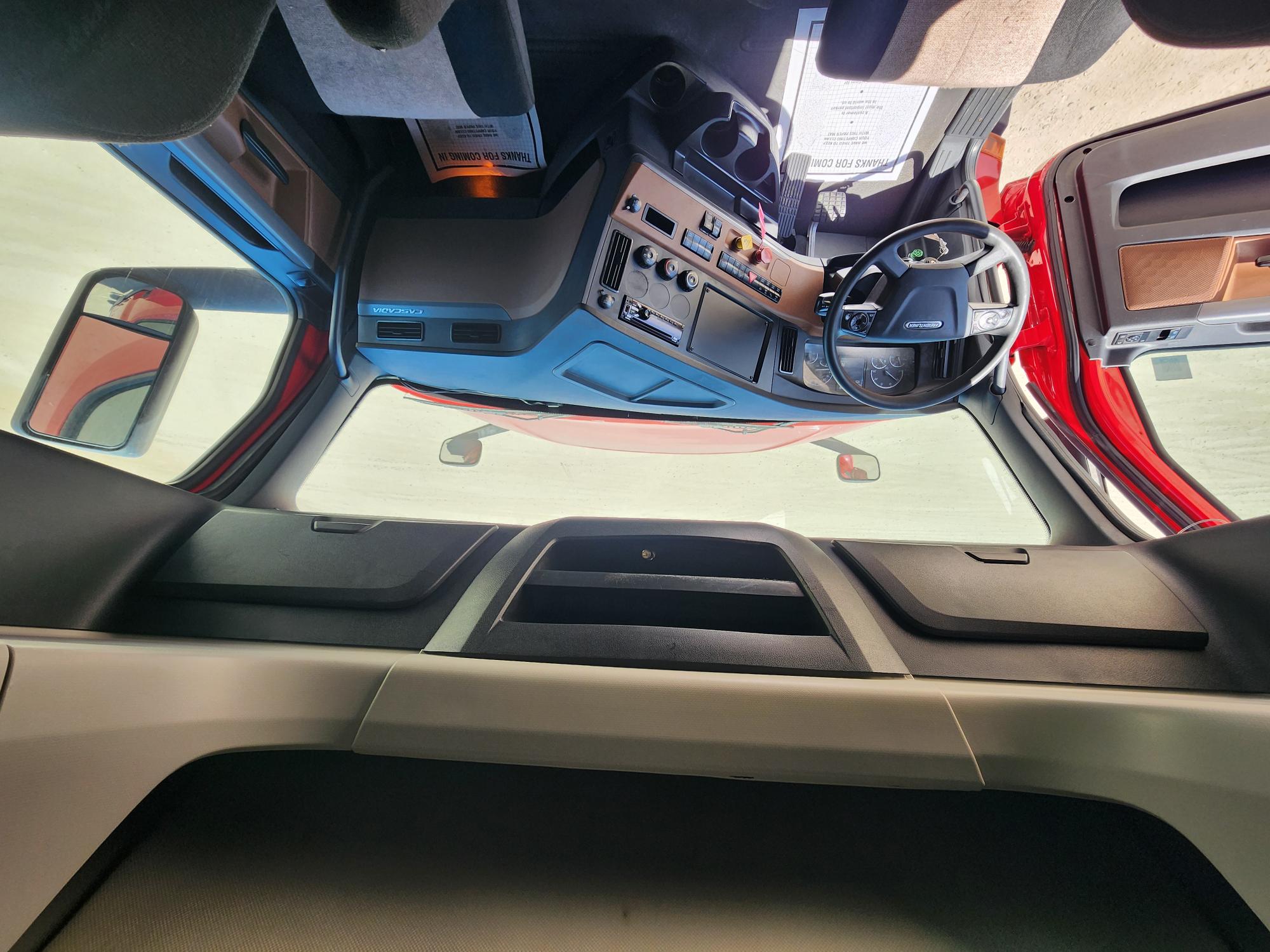 2020 FREIGHTLINER CASCADIA 126SLP - image 20