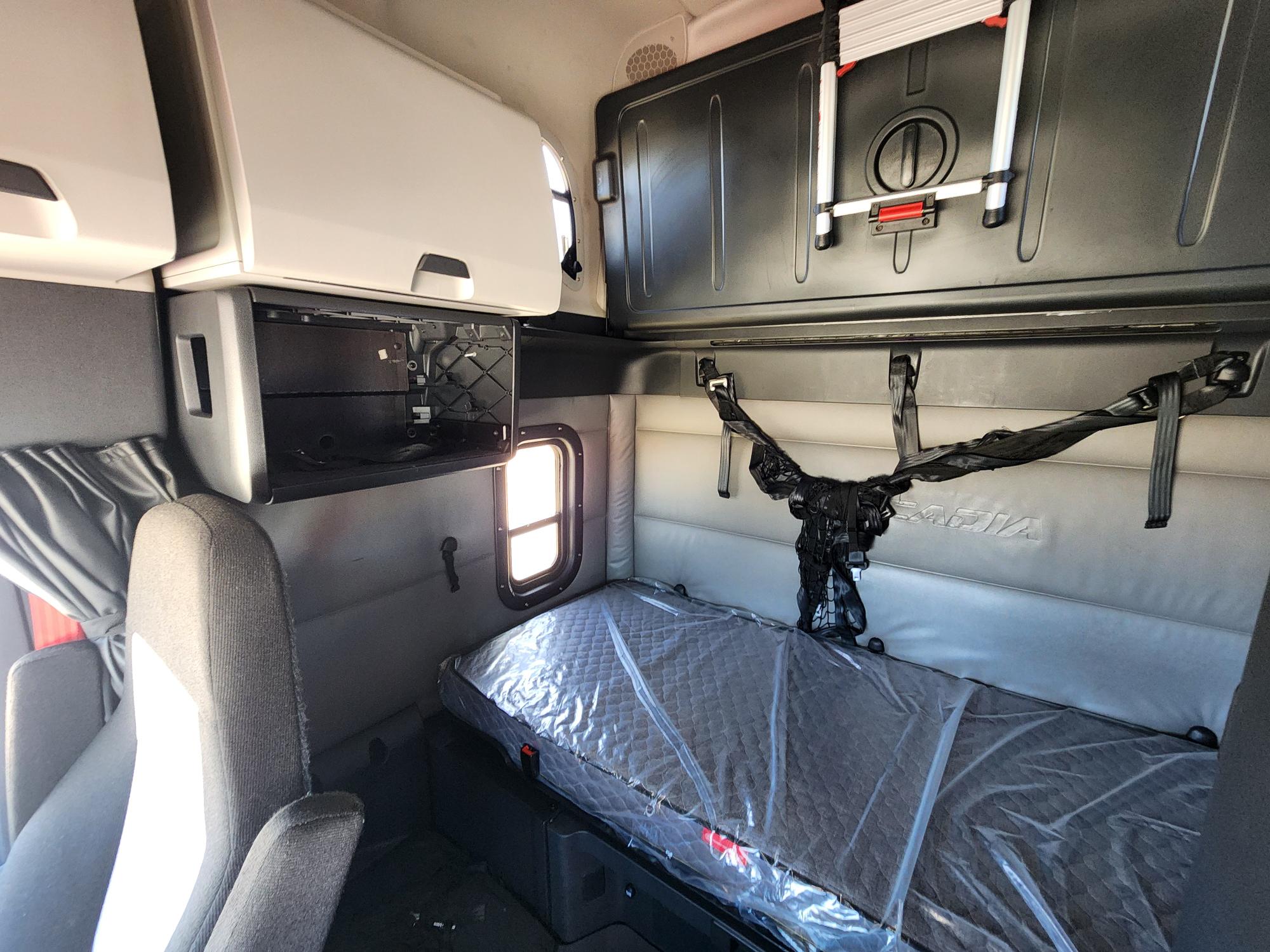 2022 FREIGHTLINER CASCADIA 126SLP - image 21