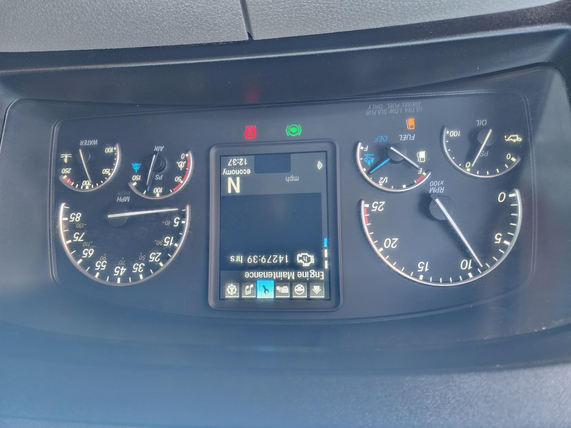 2022 FREIGHTLINER CASCADIA 126SLP - image 17