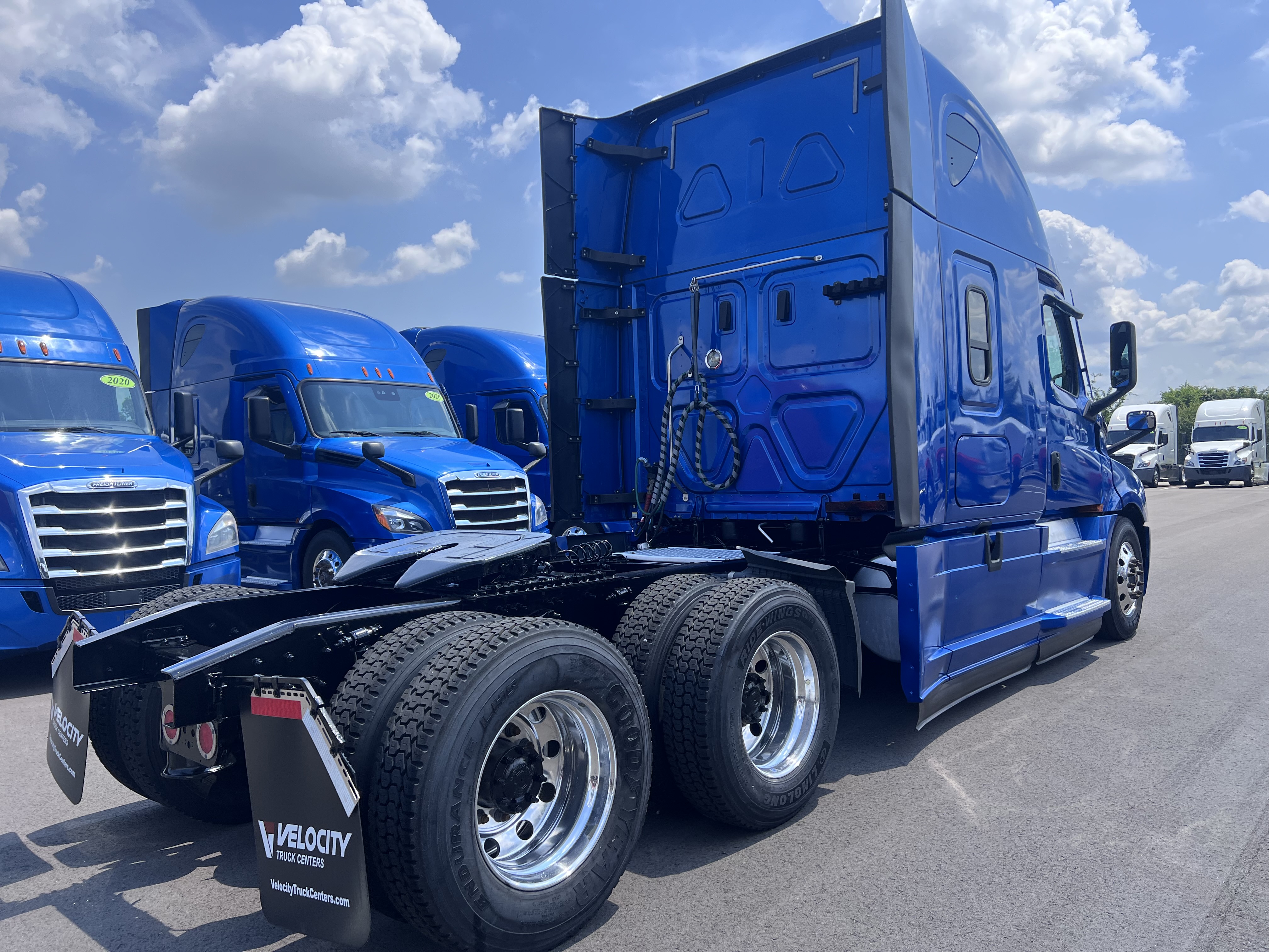 2021 FREIGHTLINER CASCADIA 126SLP - image 4