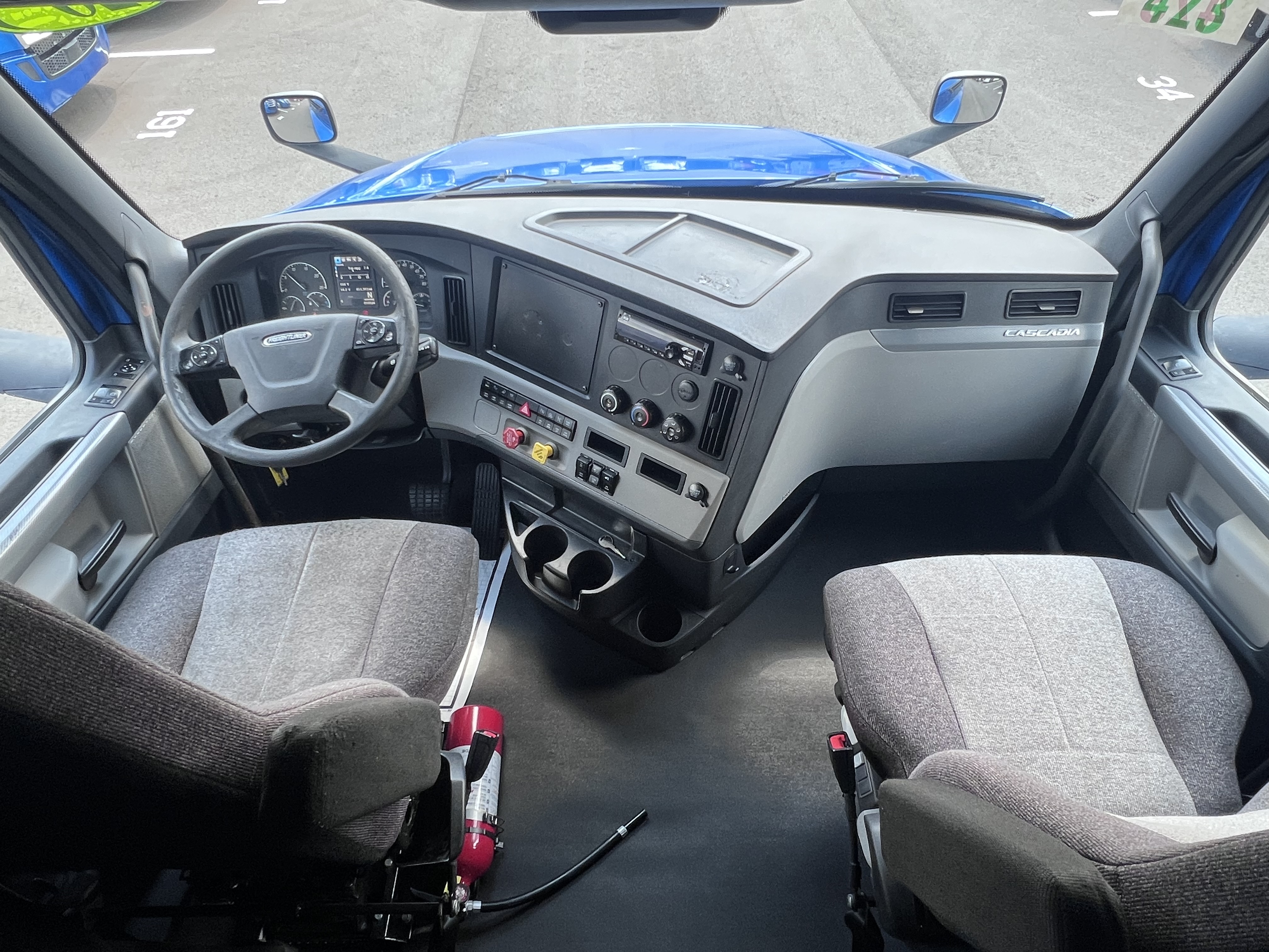 2021 FREIGHTLINER CASCADIA 126SLP - image 15