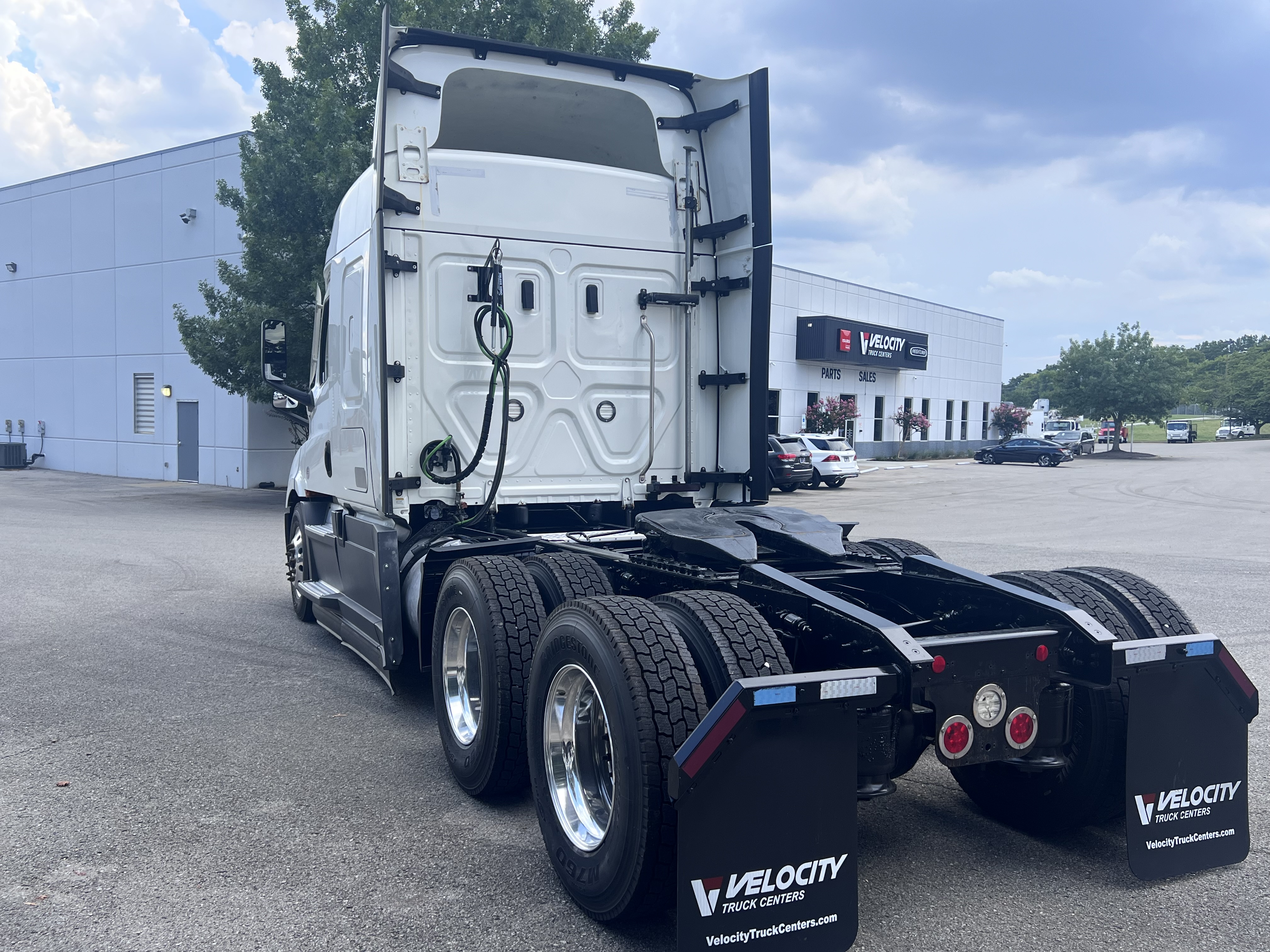 2022 FREIGHTLINER CASCADIA 116SLP - image 6
