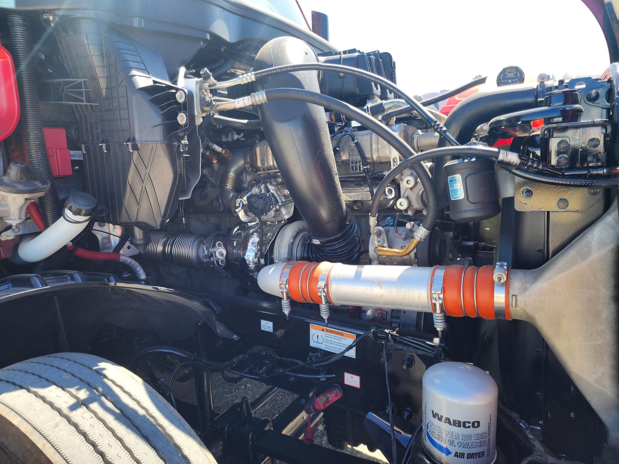 2023 FREIGHTLINER CASCADIA 126SLP - image 10