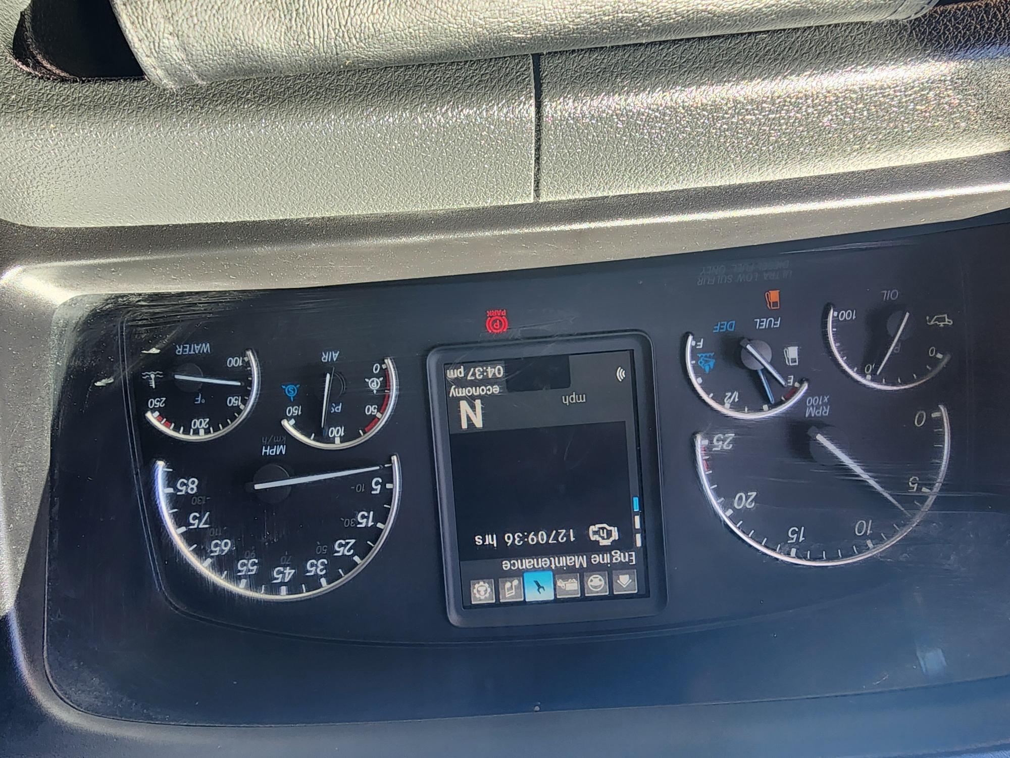 2023 FREIGHTLINER CASCADIA 126SLP - image 13