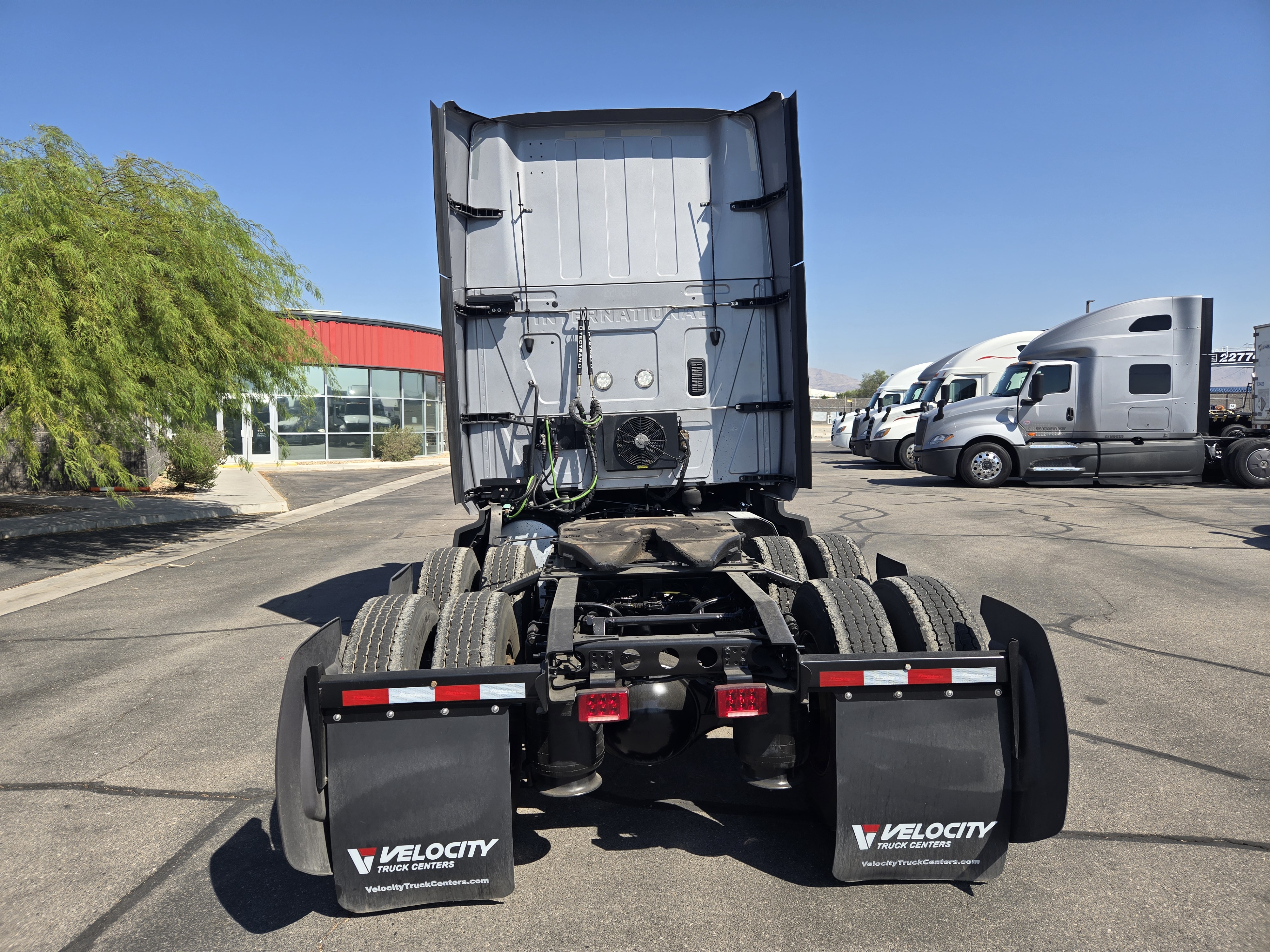 2022 INTERNATIONAL LT625 - image 6