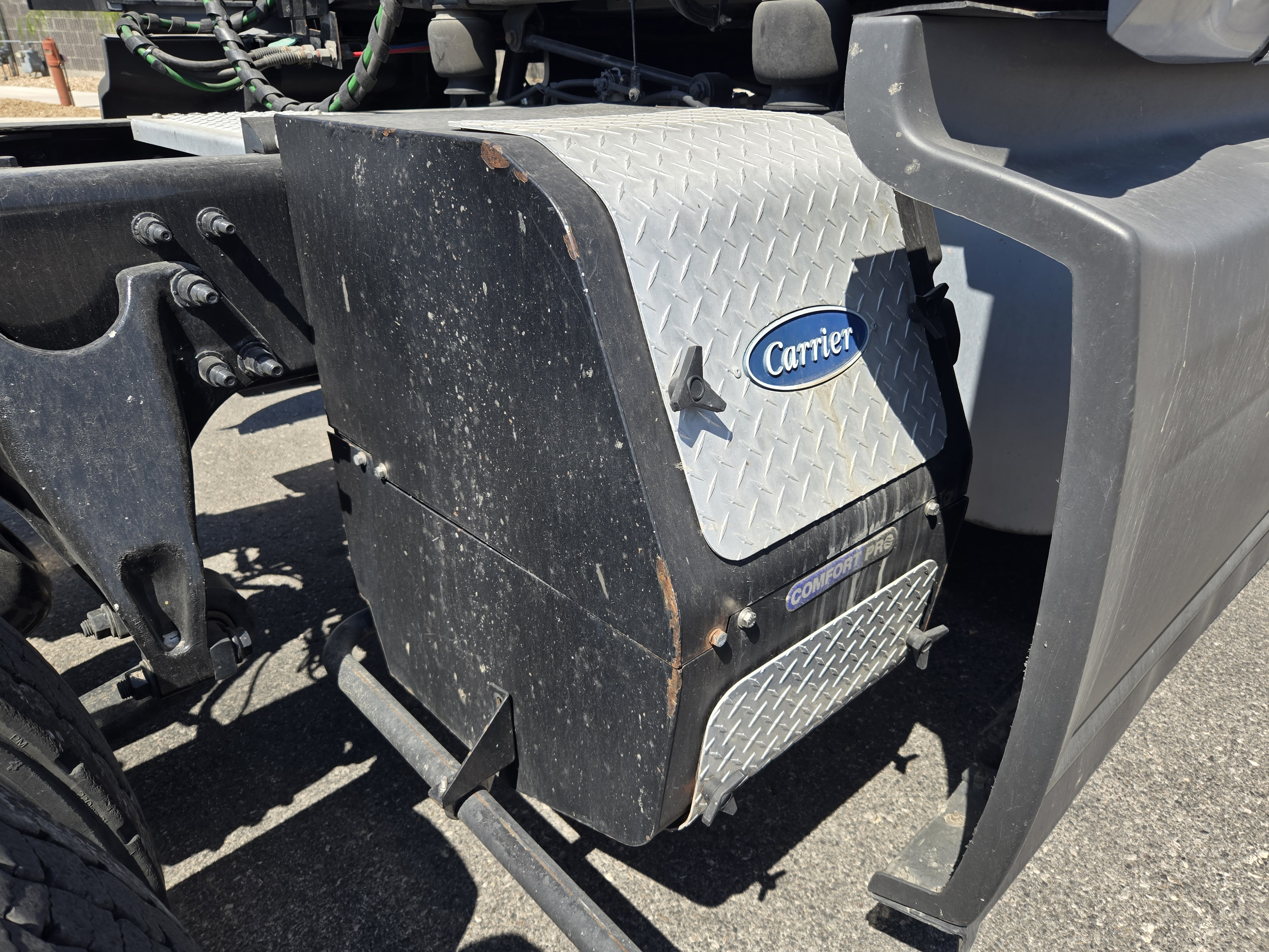 2022 INTERNATIONAL LT625 - image 9