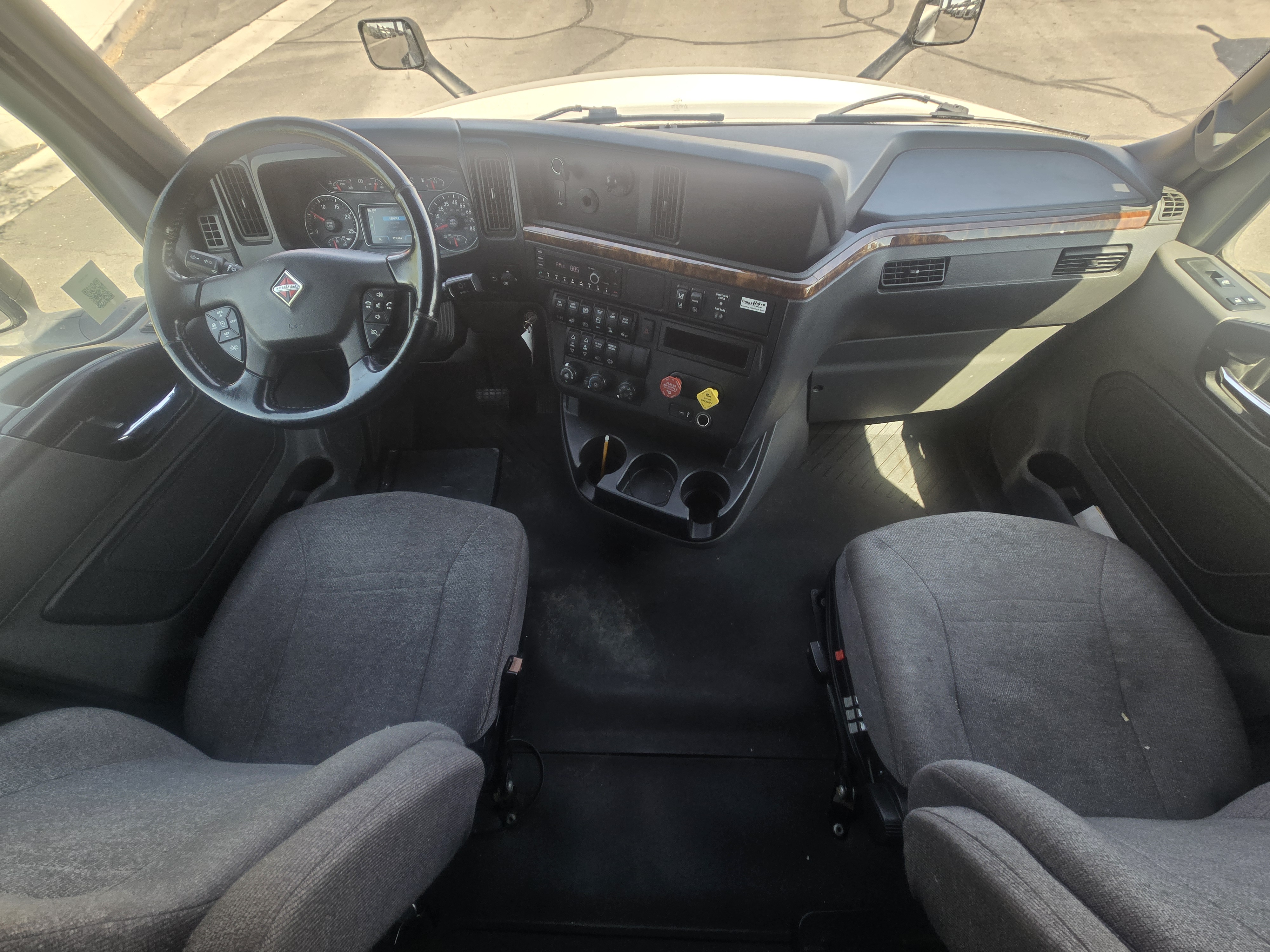 2022 INTERNATIONAL LT625 - image 12