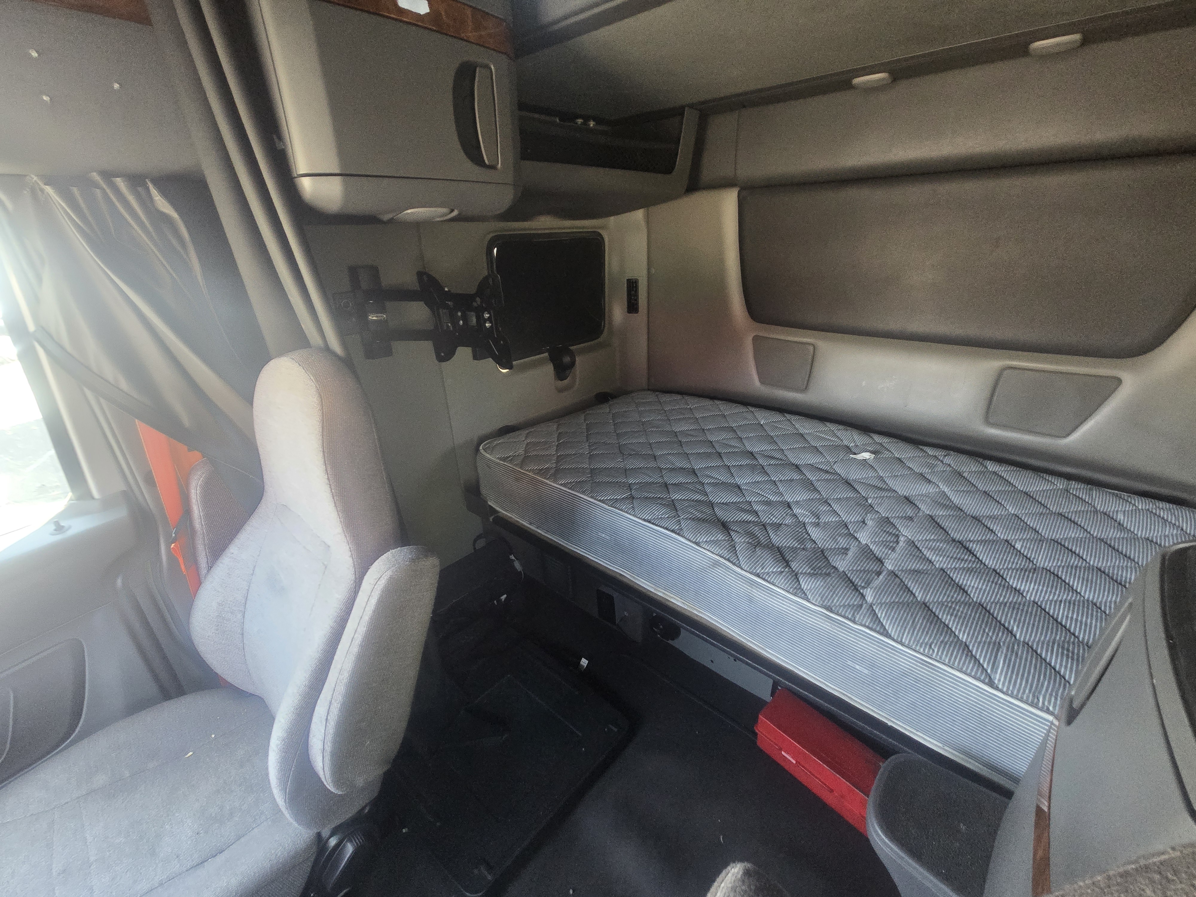 2022 INTERNATIONAL LT625 - image 14