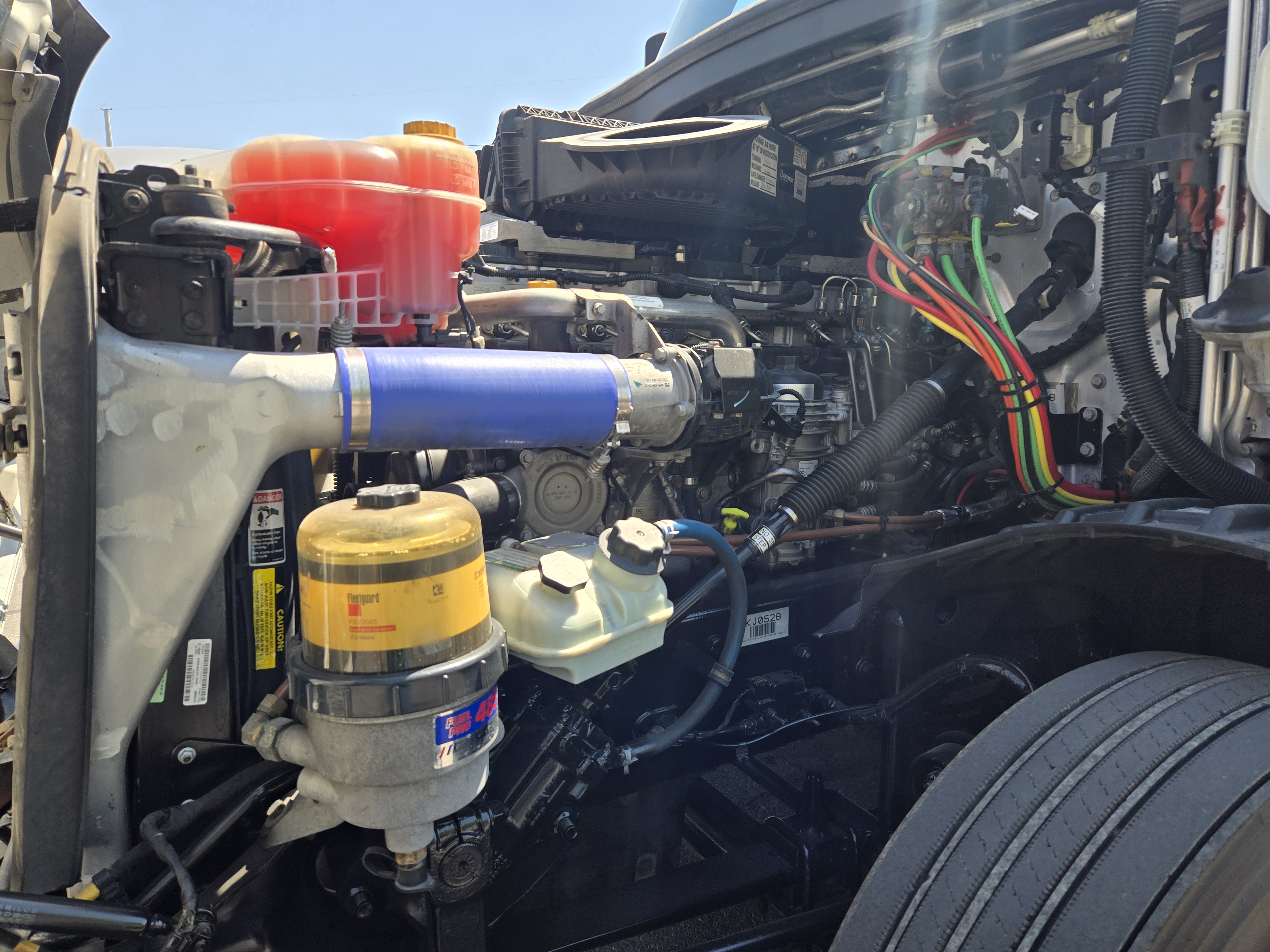 2019 FREIGHTLINER CASCADIA 126SLP - image 10