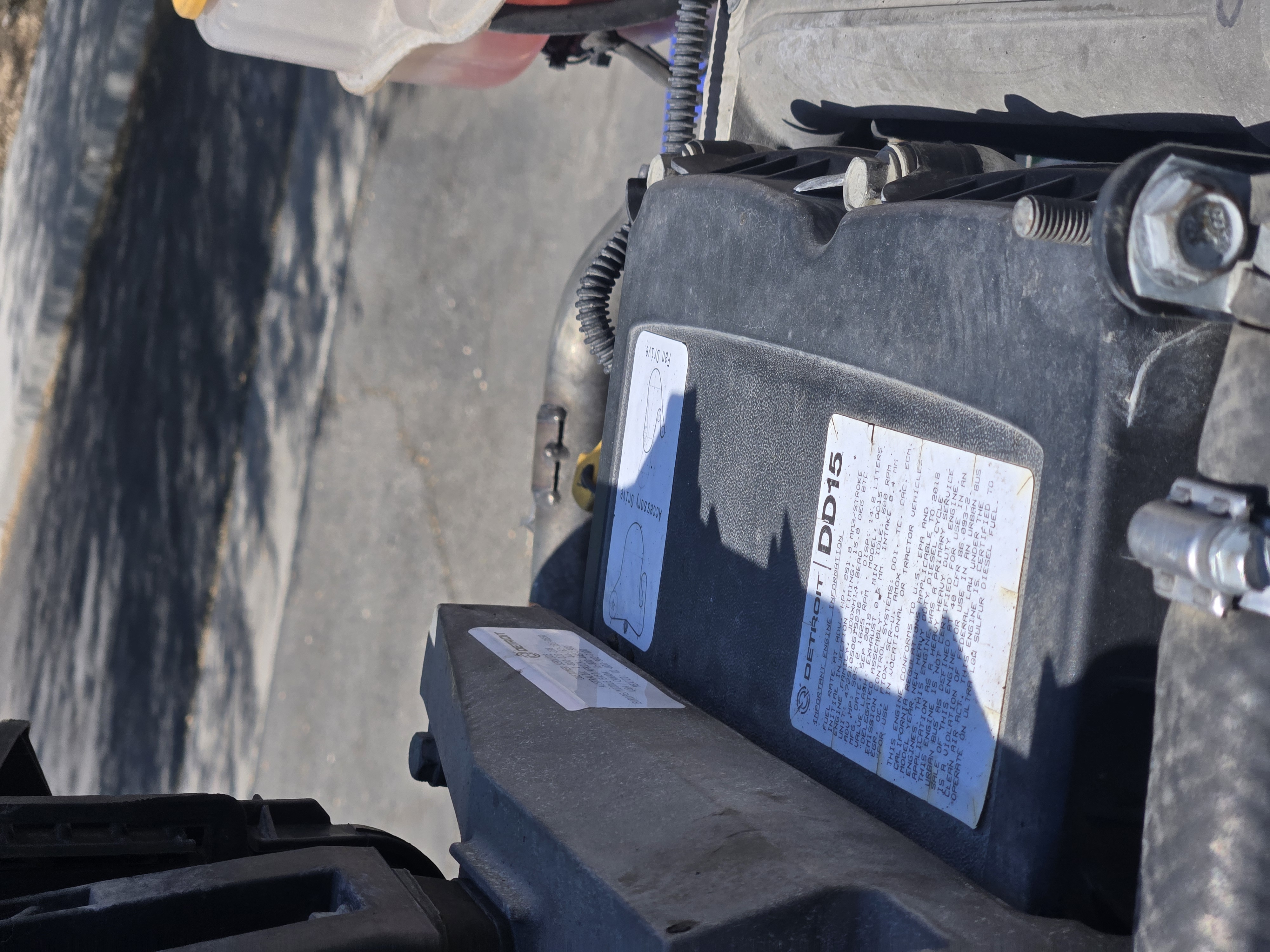 2019 FREIGHTLINER CASCADIA 126SLP - image 18