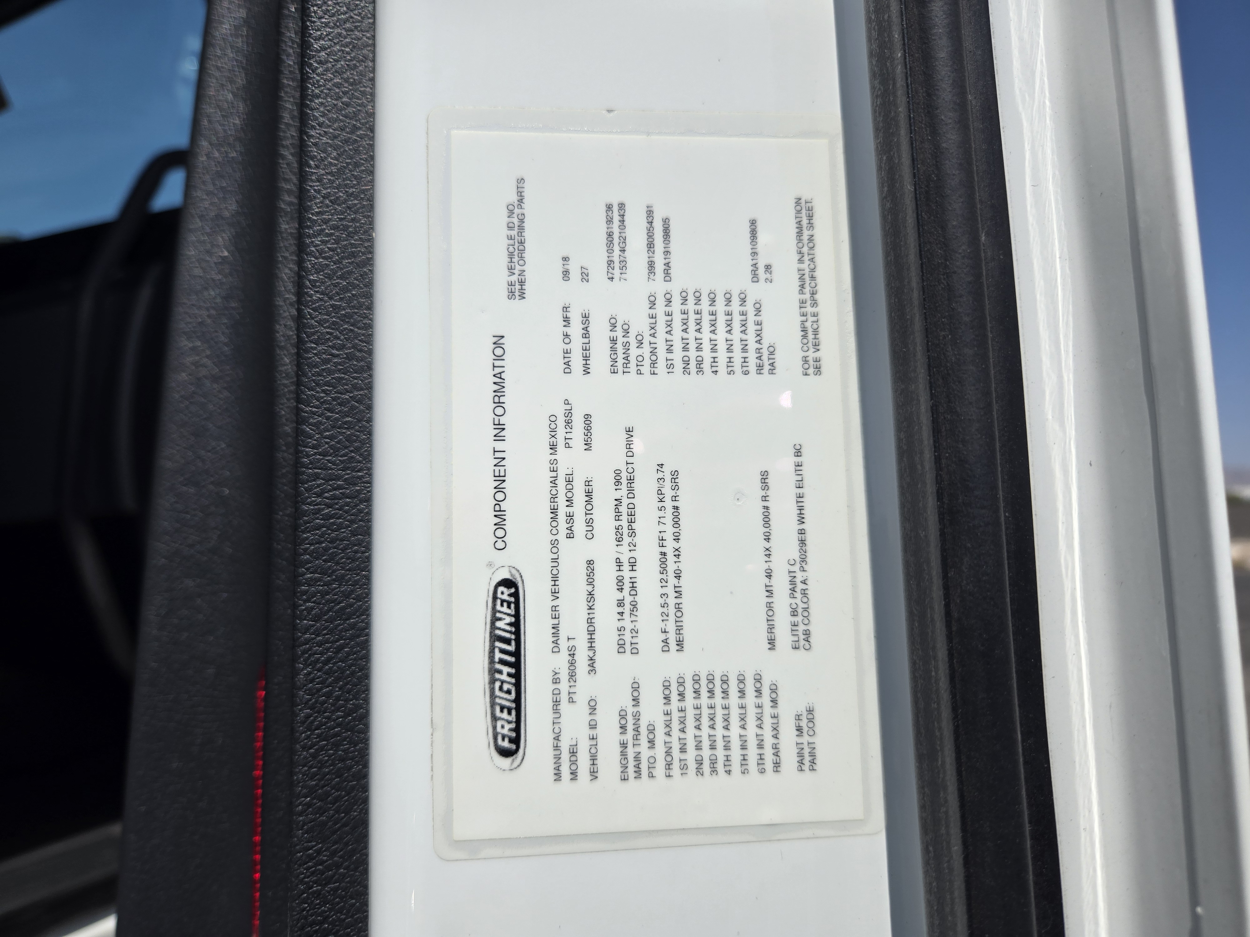 2019 FREIGHTLINER CASCADIA 126SLP - image 19