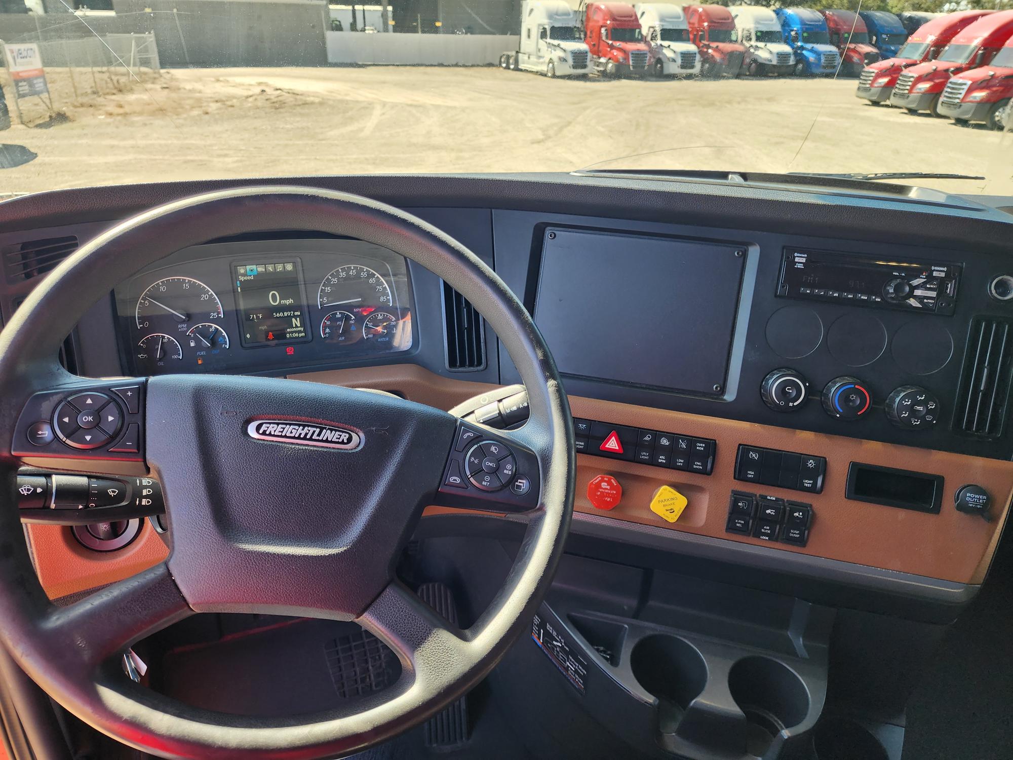 2021 FREIGHTLINER CASCADIA 126SLP - image 18