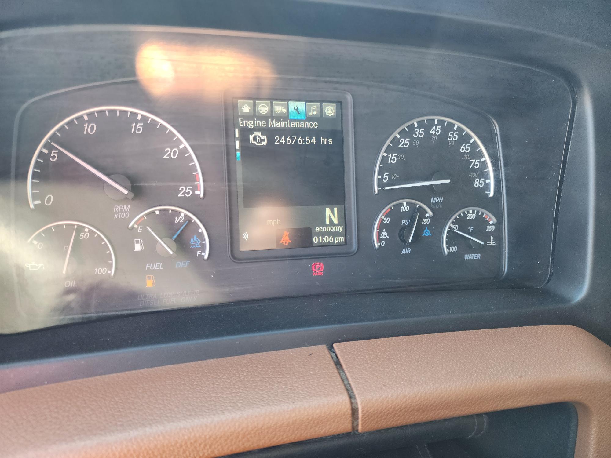 2021 FREIGHTLINER CASCADIA 126SLP - image 17