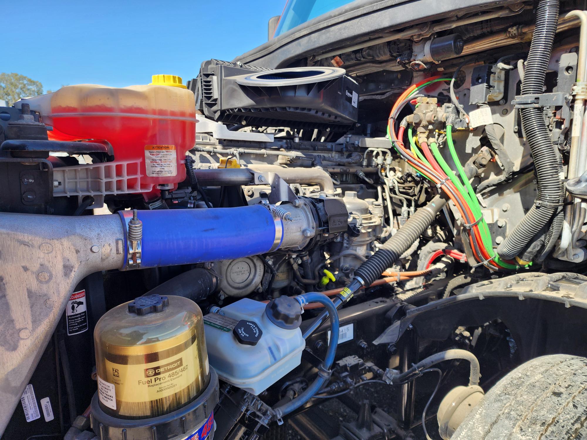 2021 FREIGHTLINER CASCADIA 126SLP - image 9