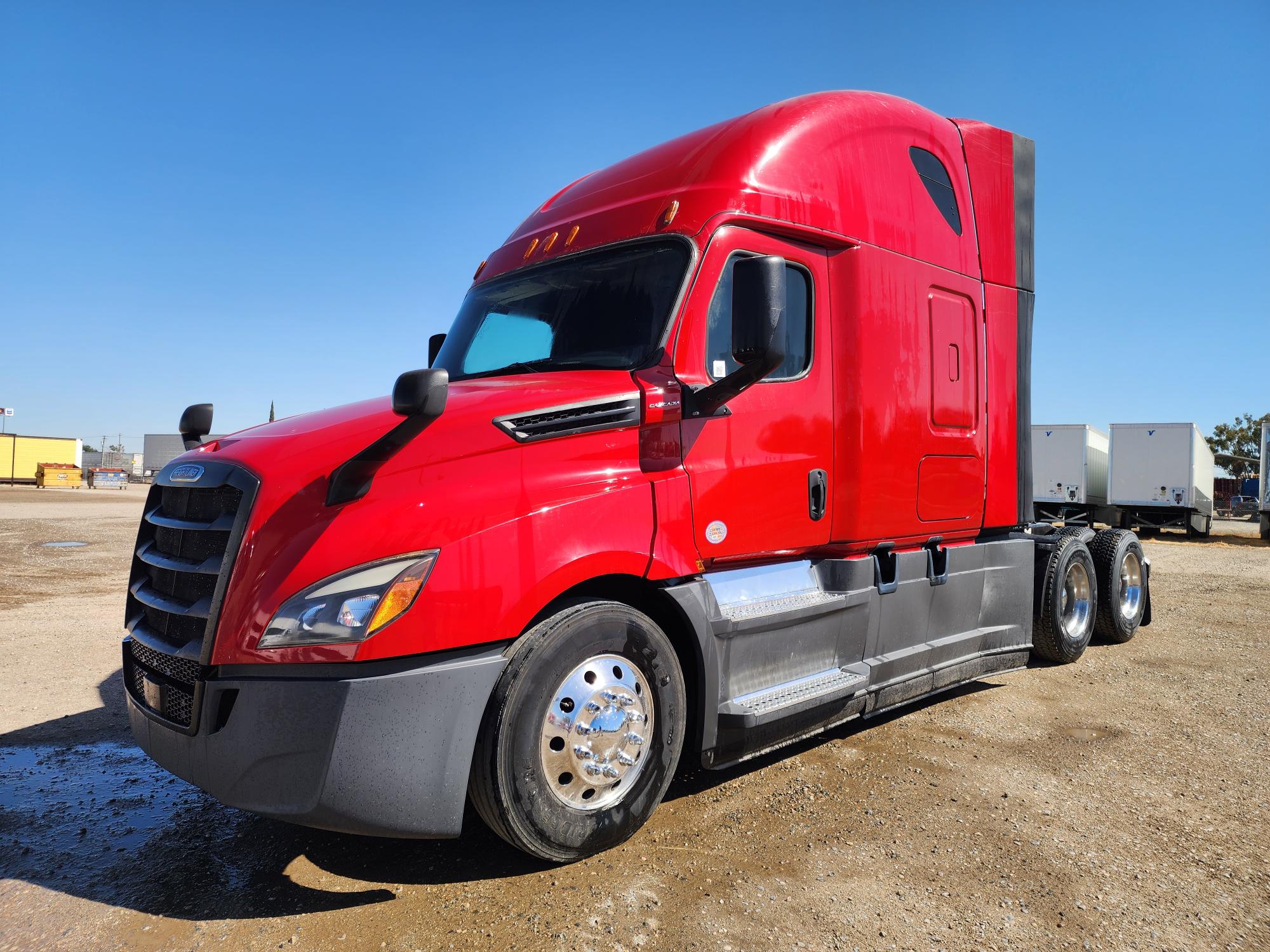 2020 FREIGHTLINER CASCADIA 126SLP - image 1