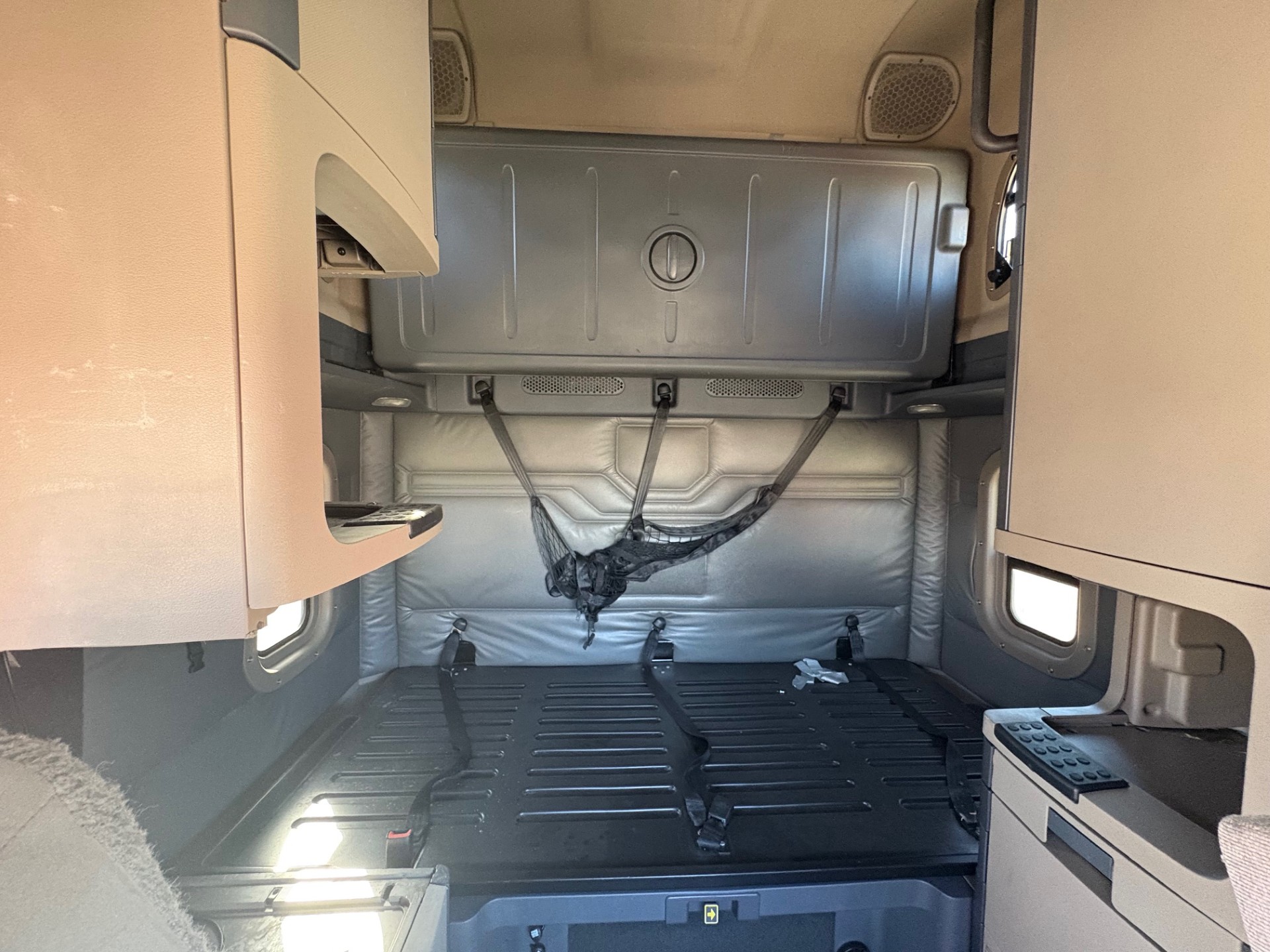 2018 FREIGHTLINER CASCADIA 125SLP - image 17