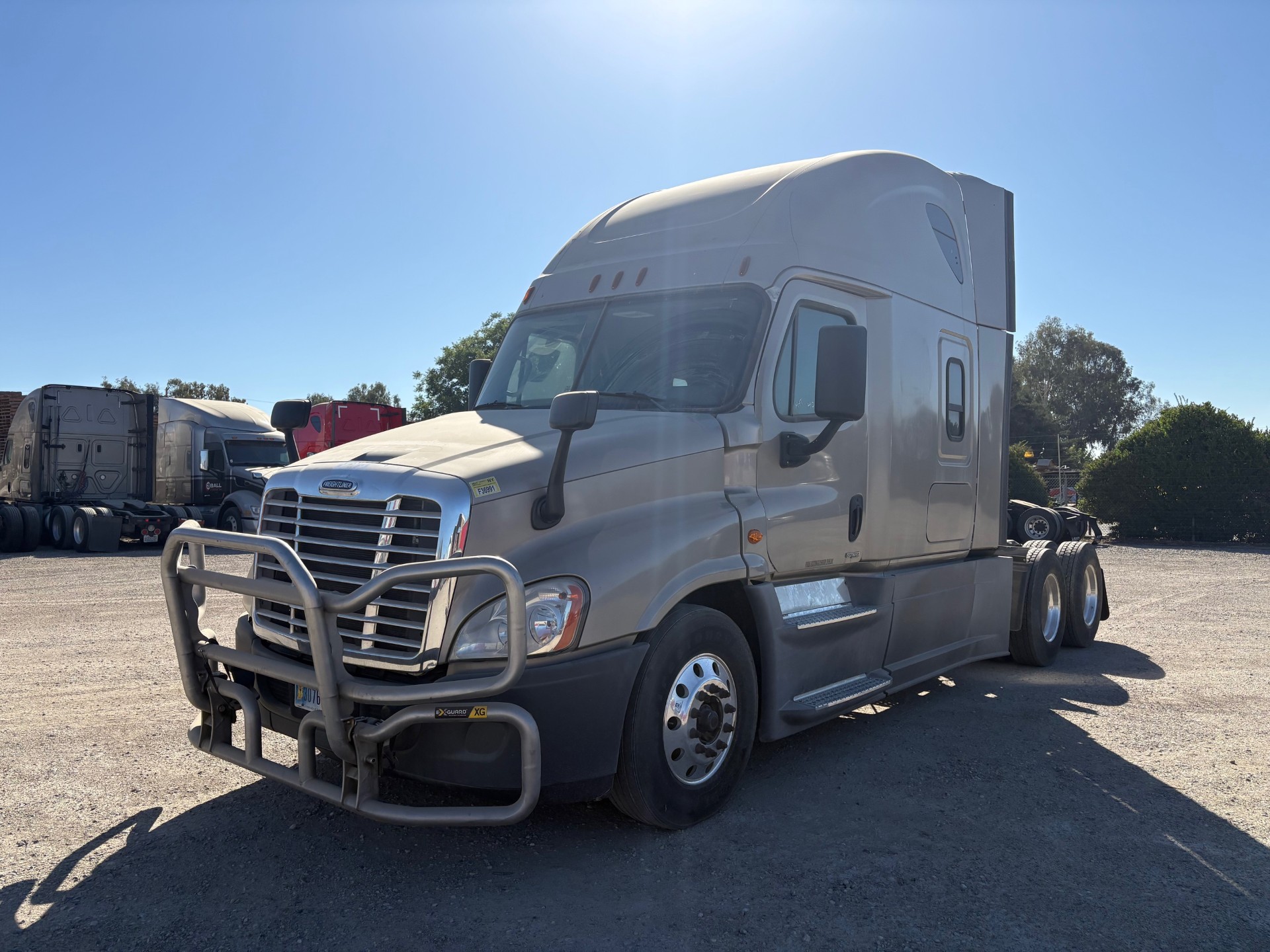 2018 FREIGHTLINER CASCADIA 125SLP - image 1