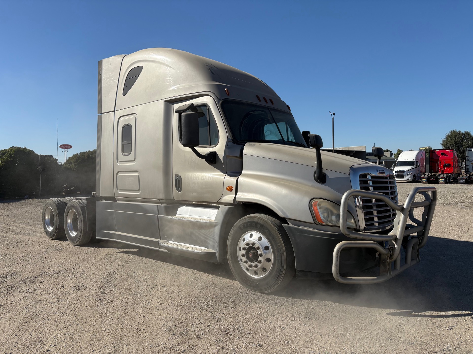 2018 FREIGHTLINER CASCADIA 125SLP - image 4
