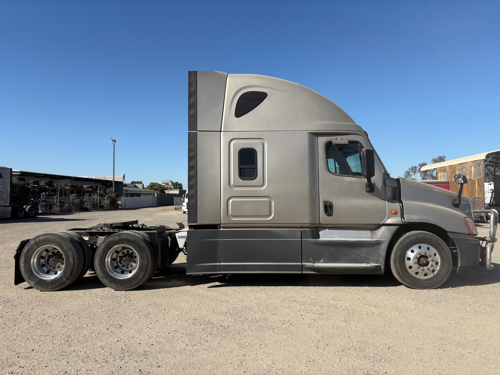 2018 FREIGHTLINER CASCADIA 125SLP - image 5
