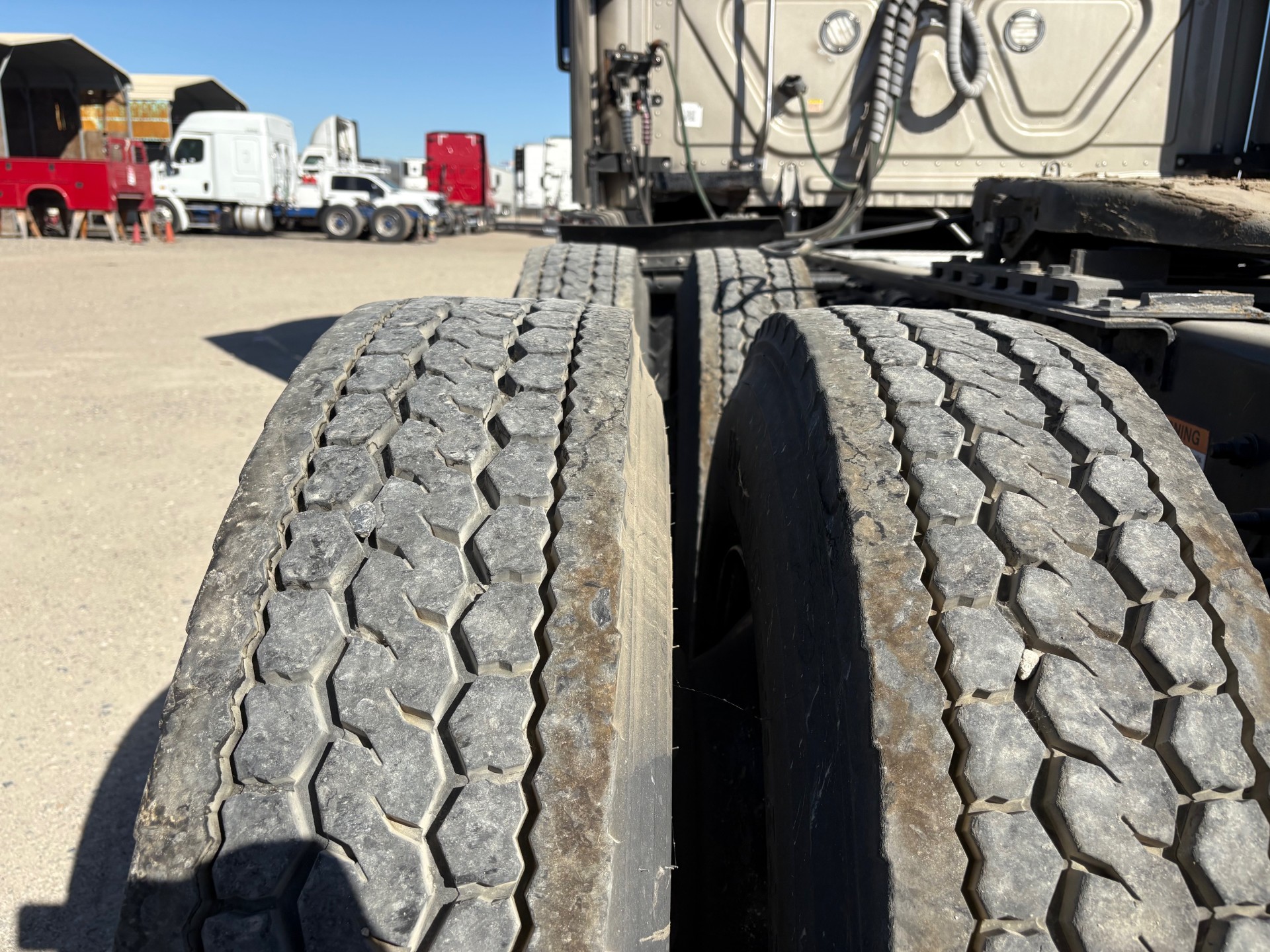 2018 FREIGHTLINER CASCADIA 125SLP - image 10