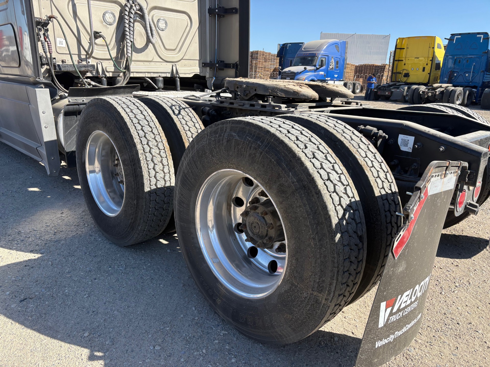 2018 FREIGHTLINER CASCADIA 125SLP - image 9