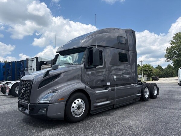 VOLVO VNL 