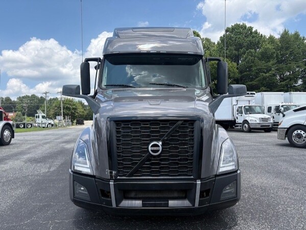 VOLVO VNL 2024