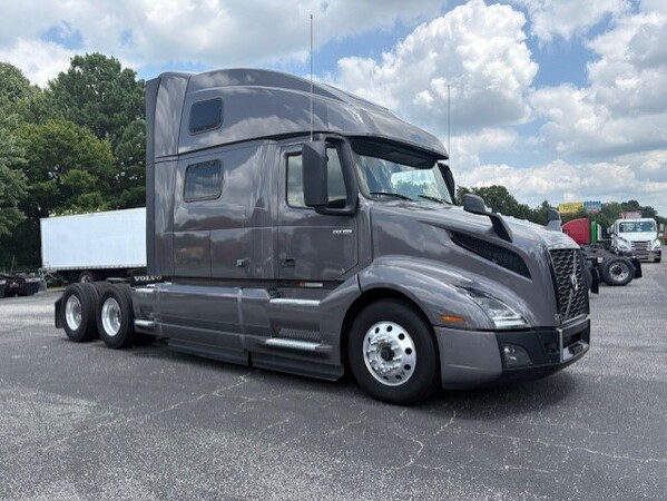 VOLVO VNL 2024