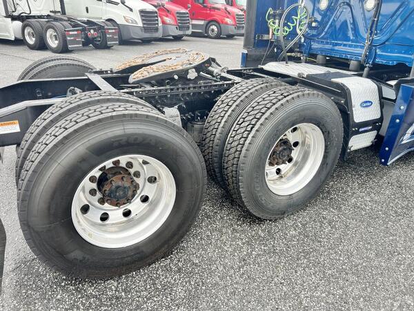 FREIGHTLINER CASCADIA 126SLP 2023