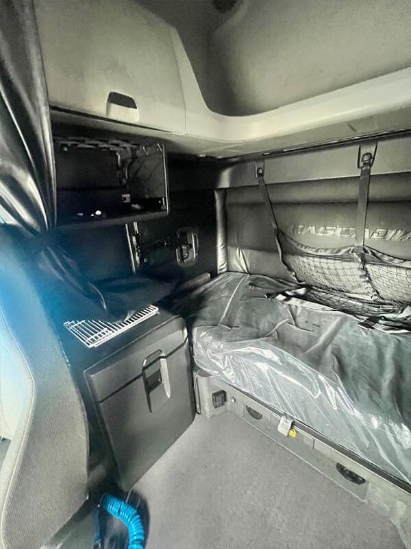 FREIGHTLINER CASCADIA 126SLP 2023