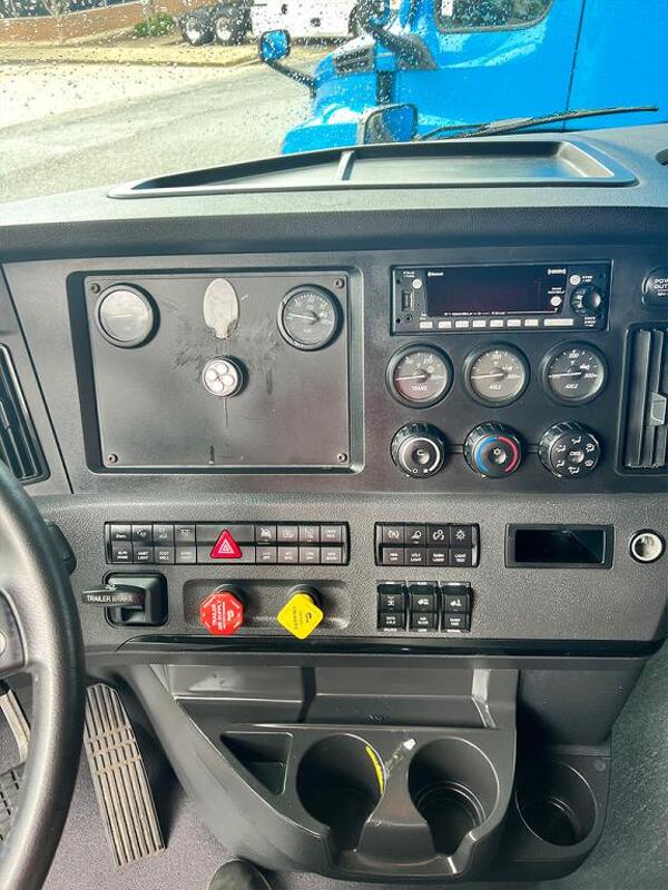 FREIGHTLINER CASCADIA 126SLP 2023