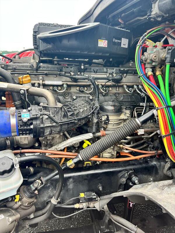 FREIGHTLINER CASCADIA 126SLP 2023