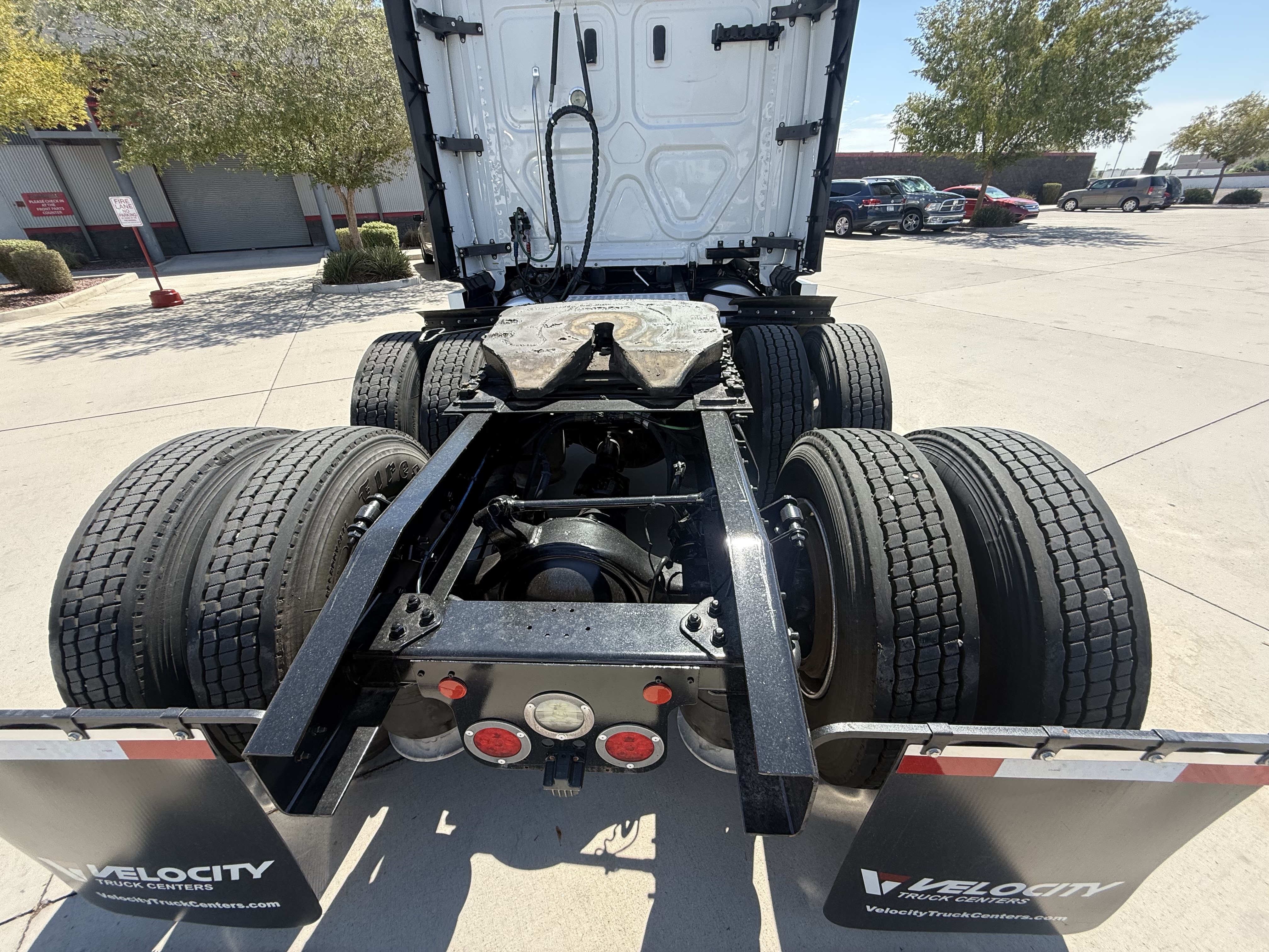 2019 FREIGHTLINER CASCADIA 126SLP - image 7