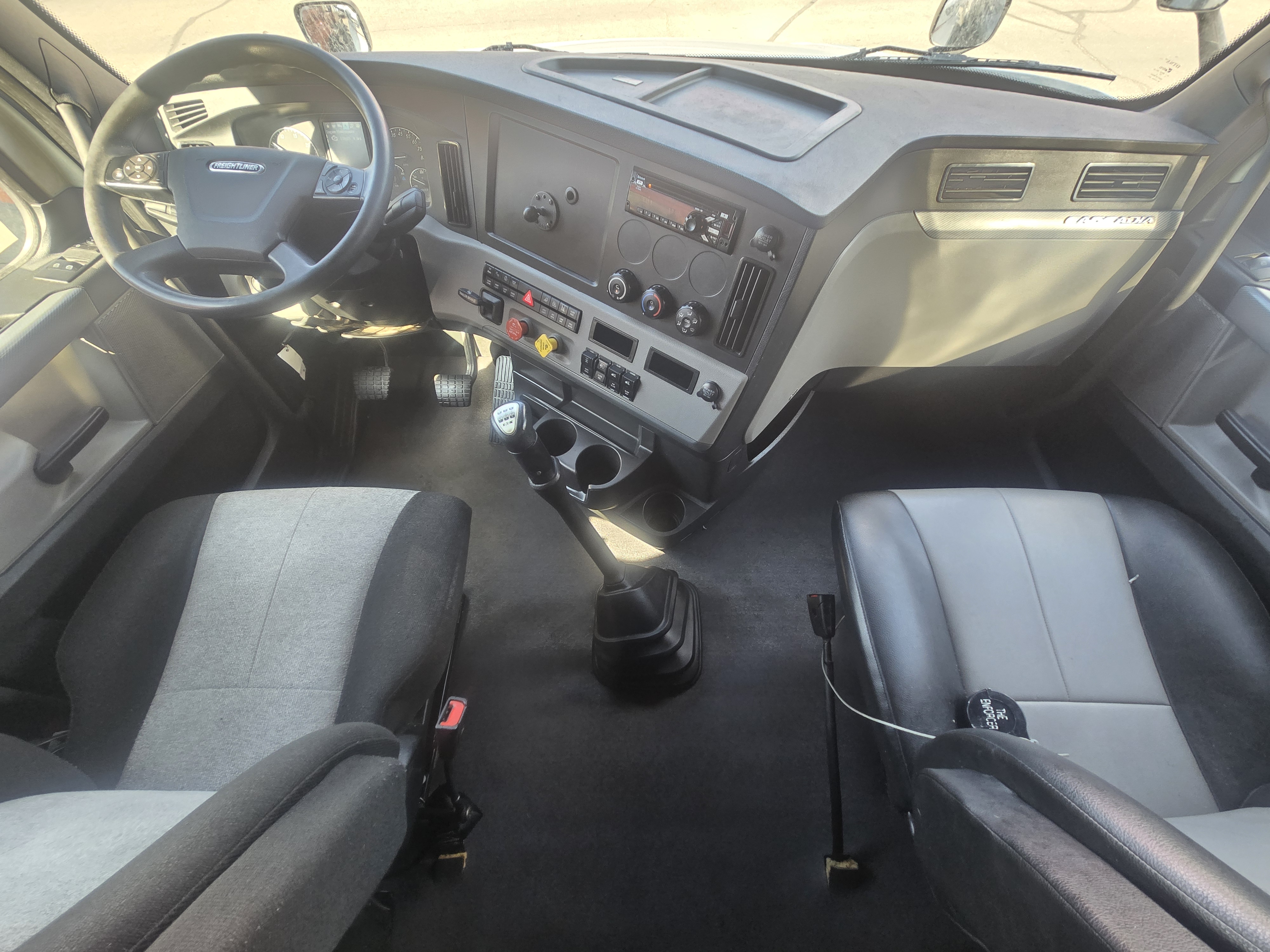 2021 FREIGHTLINER CASCADIA 126SLP - image 15