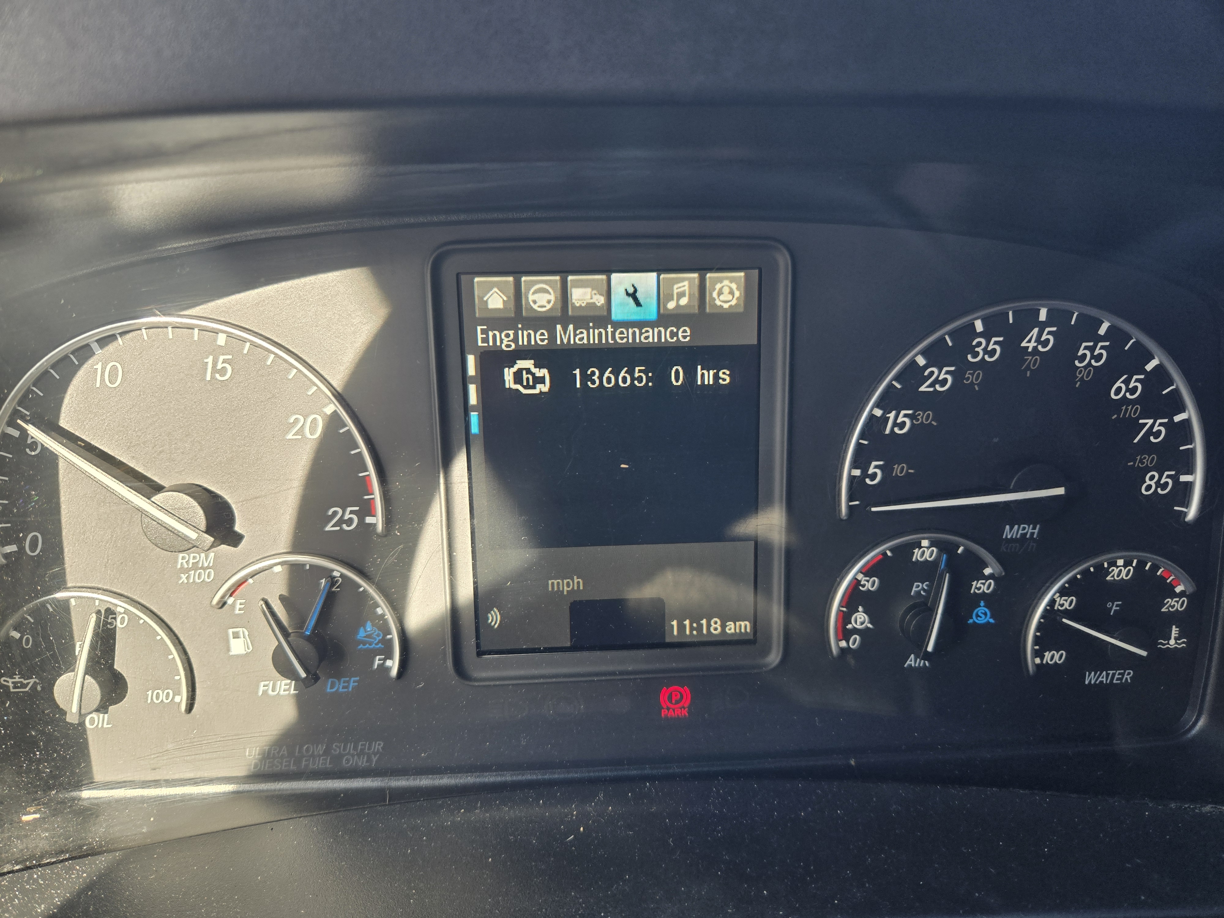 2021 FREIGHTLINER CASCADIA 126SLP - image 13