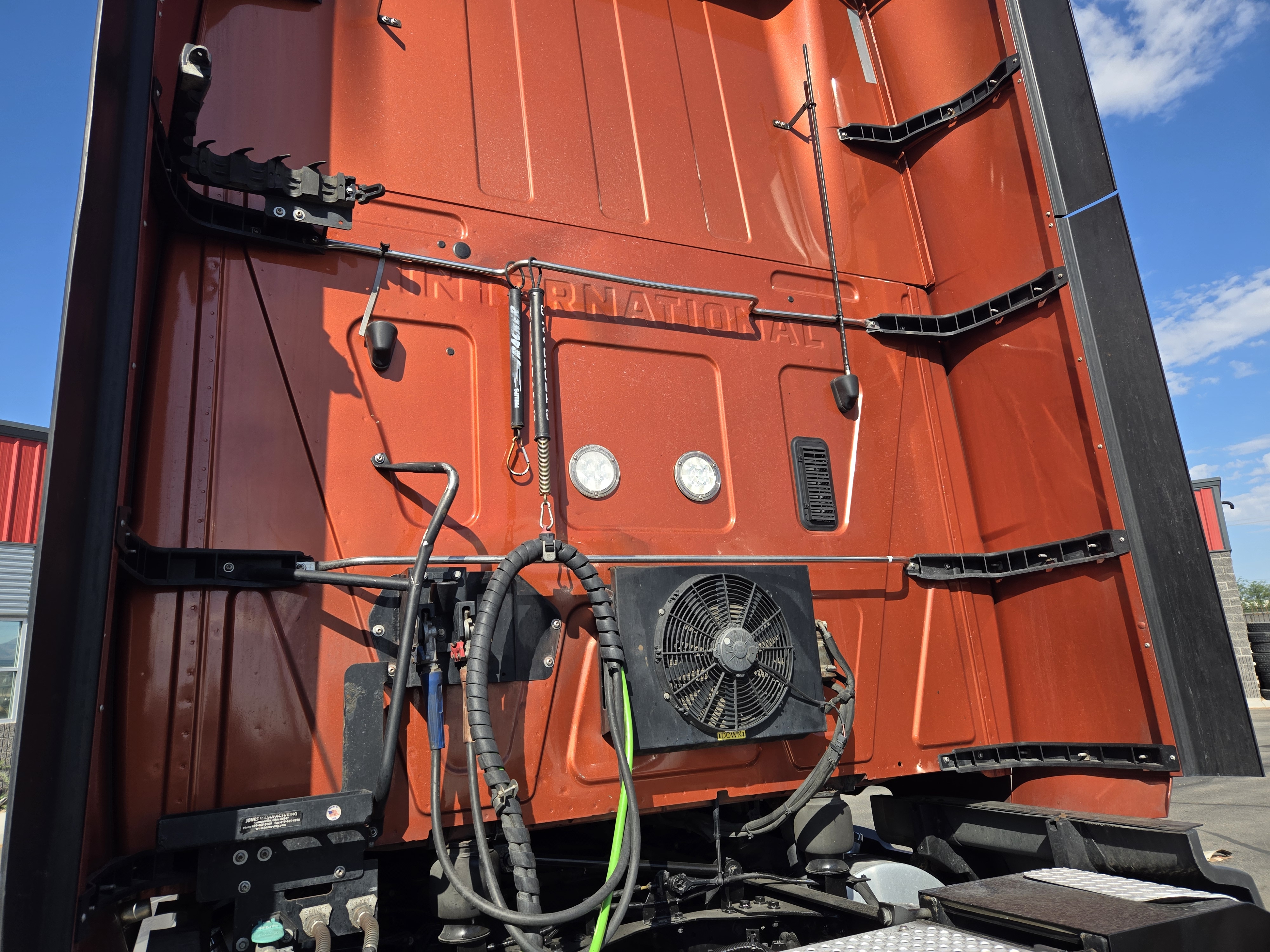 2022 INTERNATIONAL LT625 - image 8