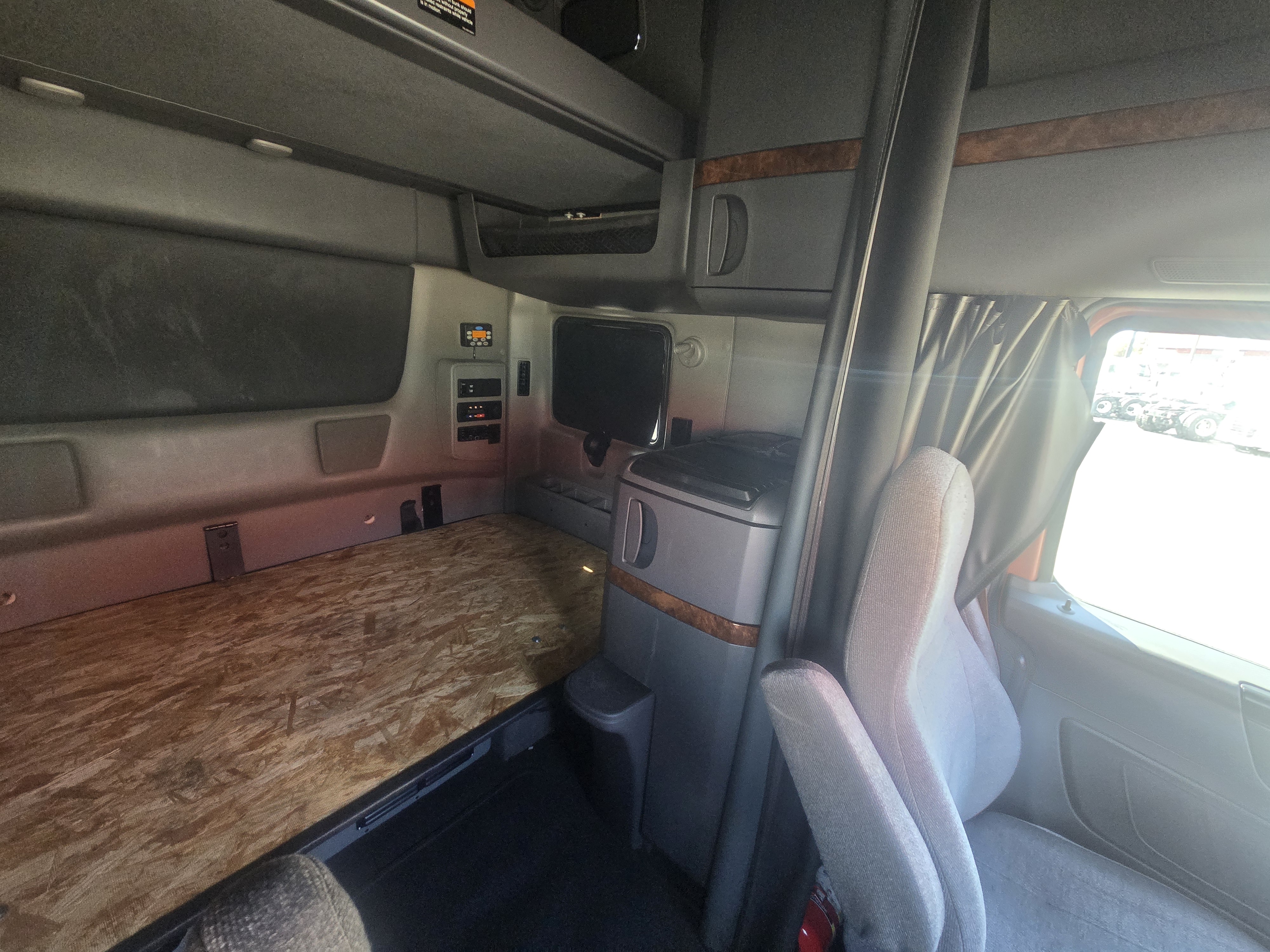 2022 INTERNATIONAL LT625 - image 14