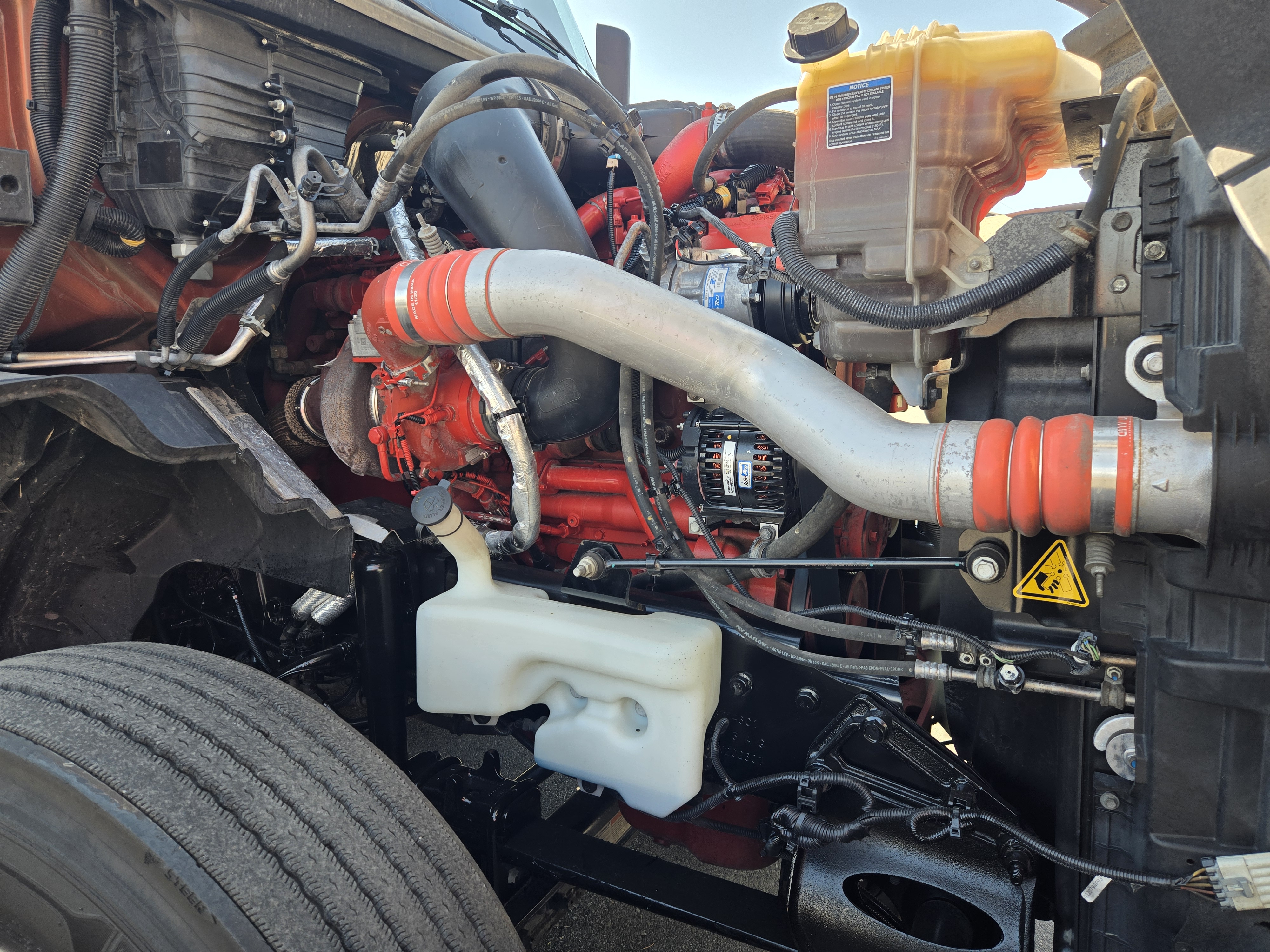 2022 INTERNATIONAL LT625 - image 18